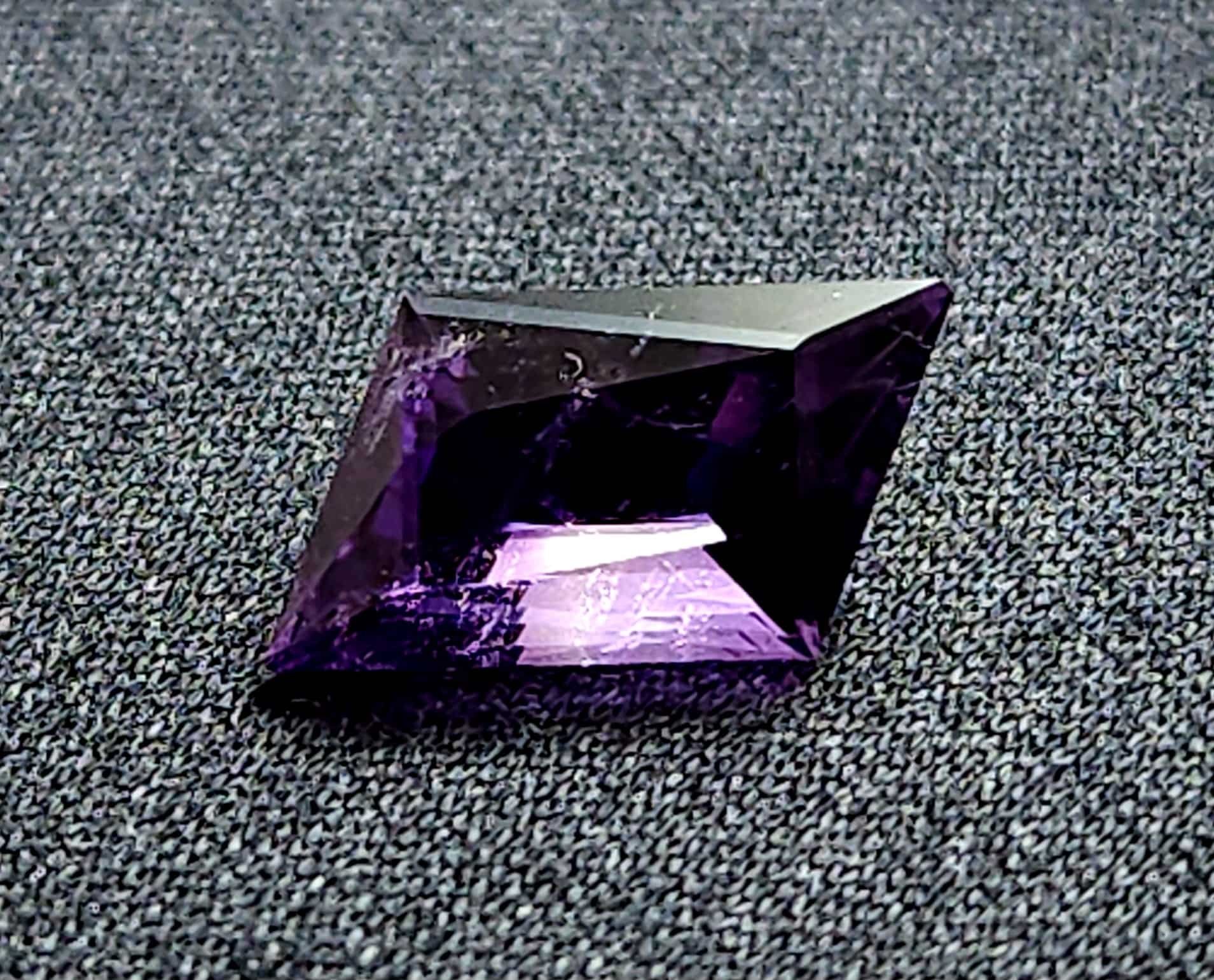 Very Dark Precision-Faceted Four Peaks Arizona Amethyst - 2.0ct #220