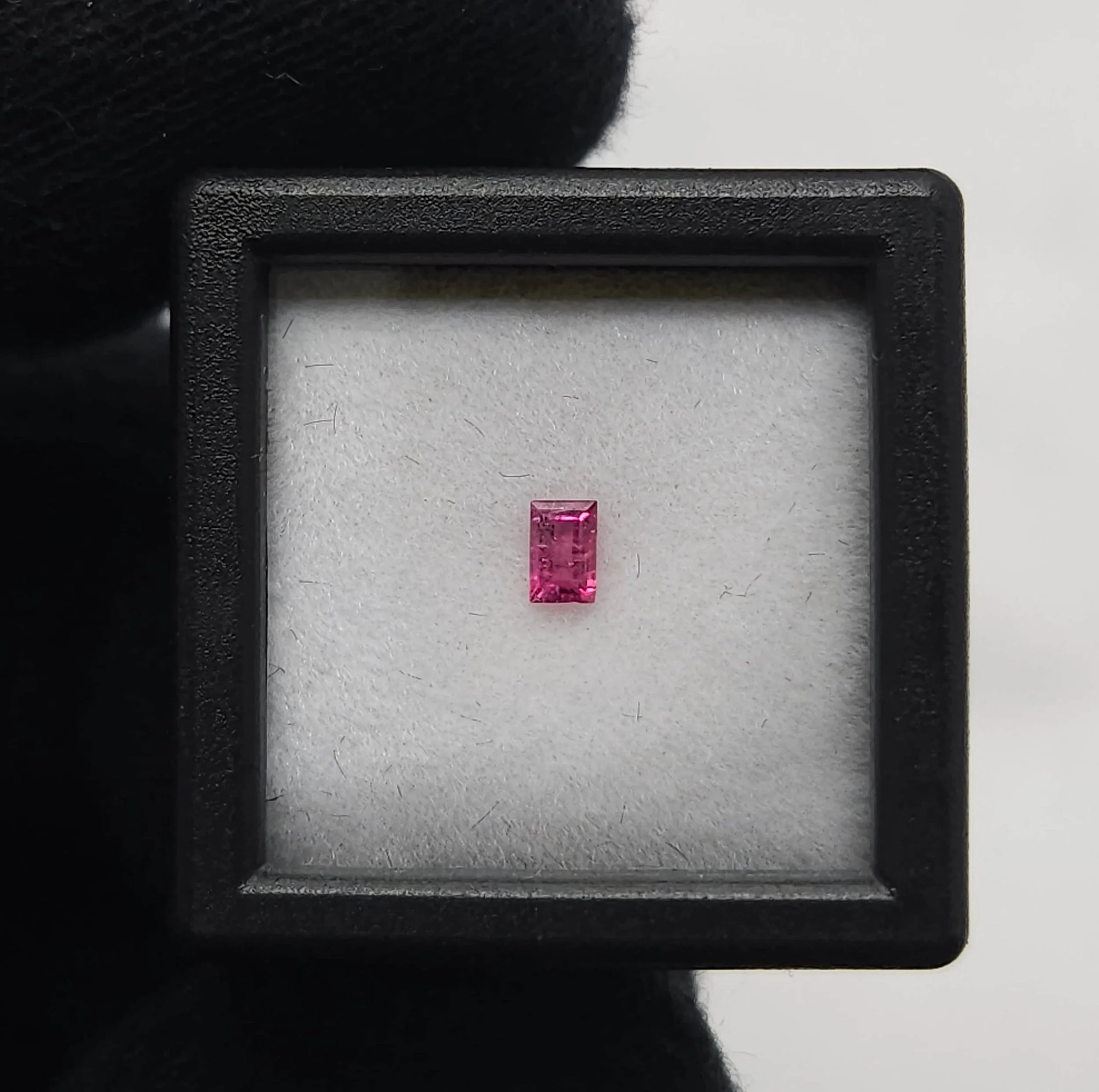 0.1ct Red Beryl Bixbite Gemstone