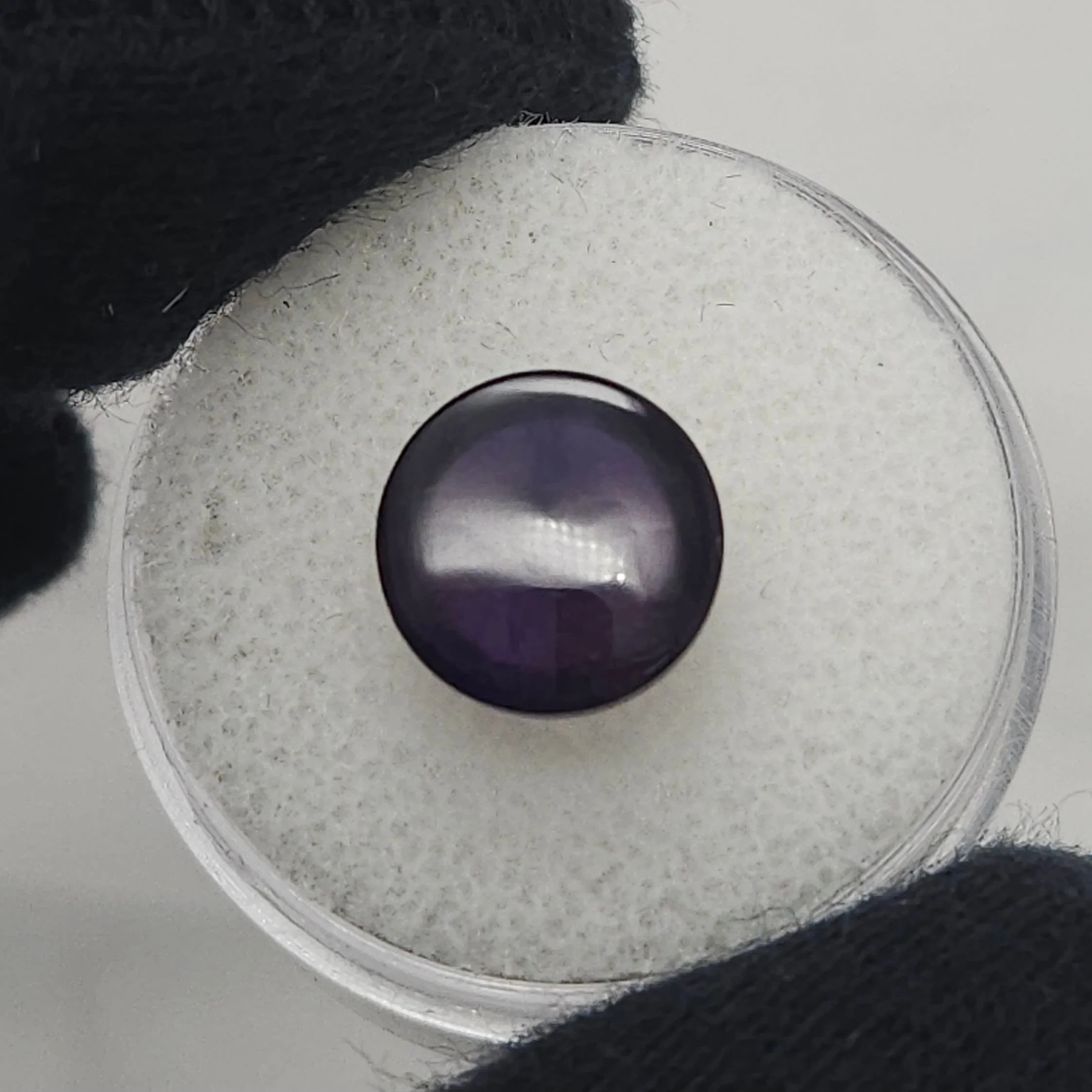 four-peaks-amethyst-cabochon-round-5ct-bottom.jpg