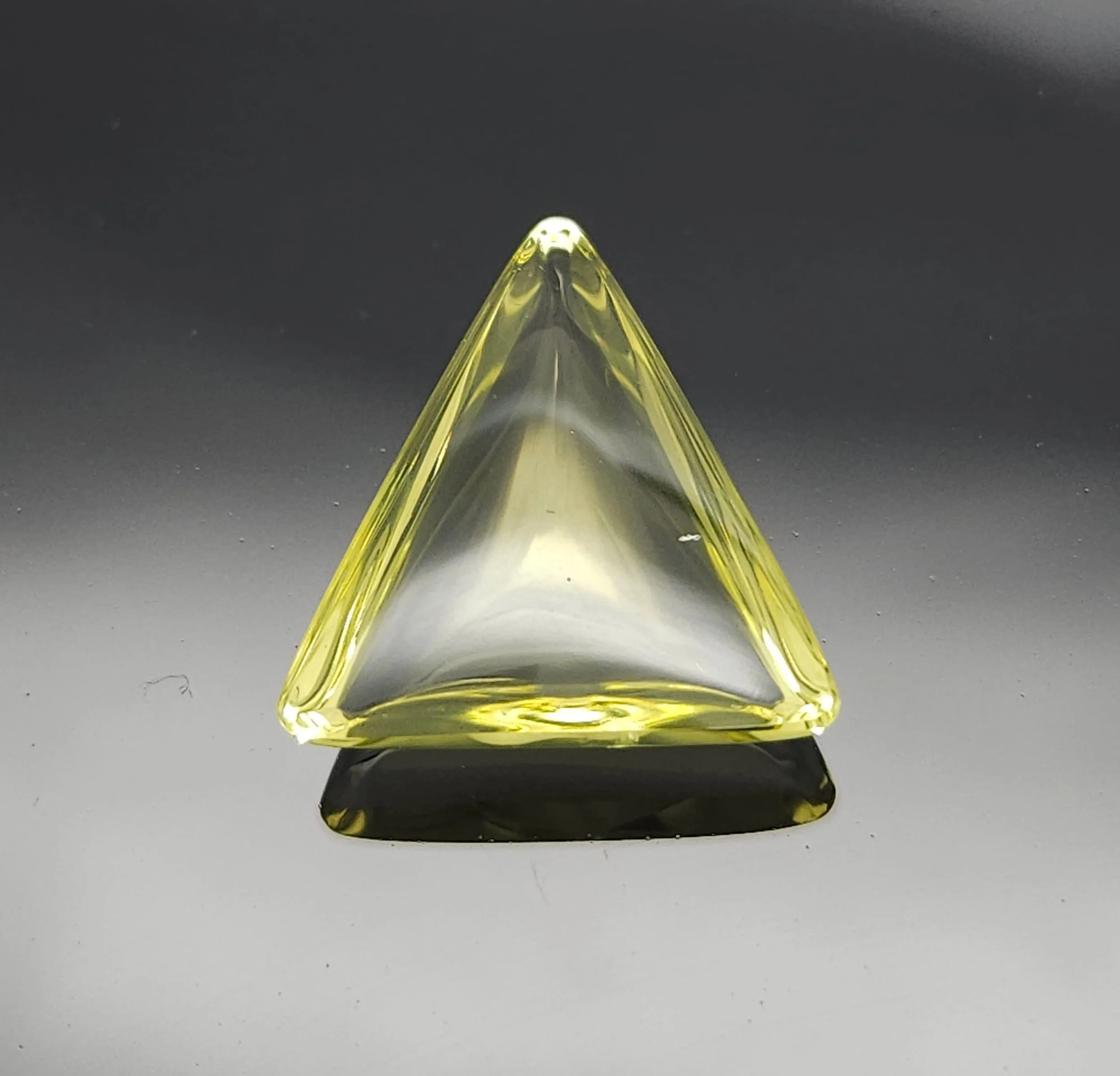 Exquisite Citrine Lemon Quartz Triangle Cabochon - 5.56ct
