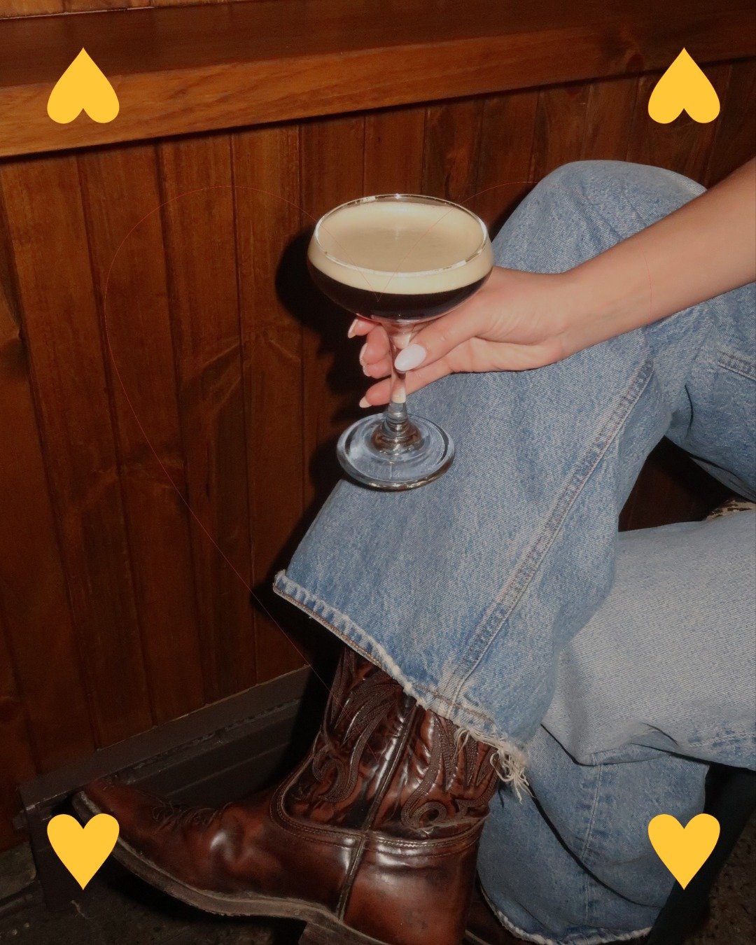 Dive bar energy. 

Pour vos r&eacute;servations ce week-end, dm : @daaboivin