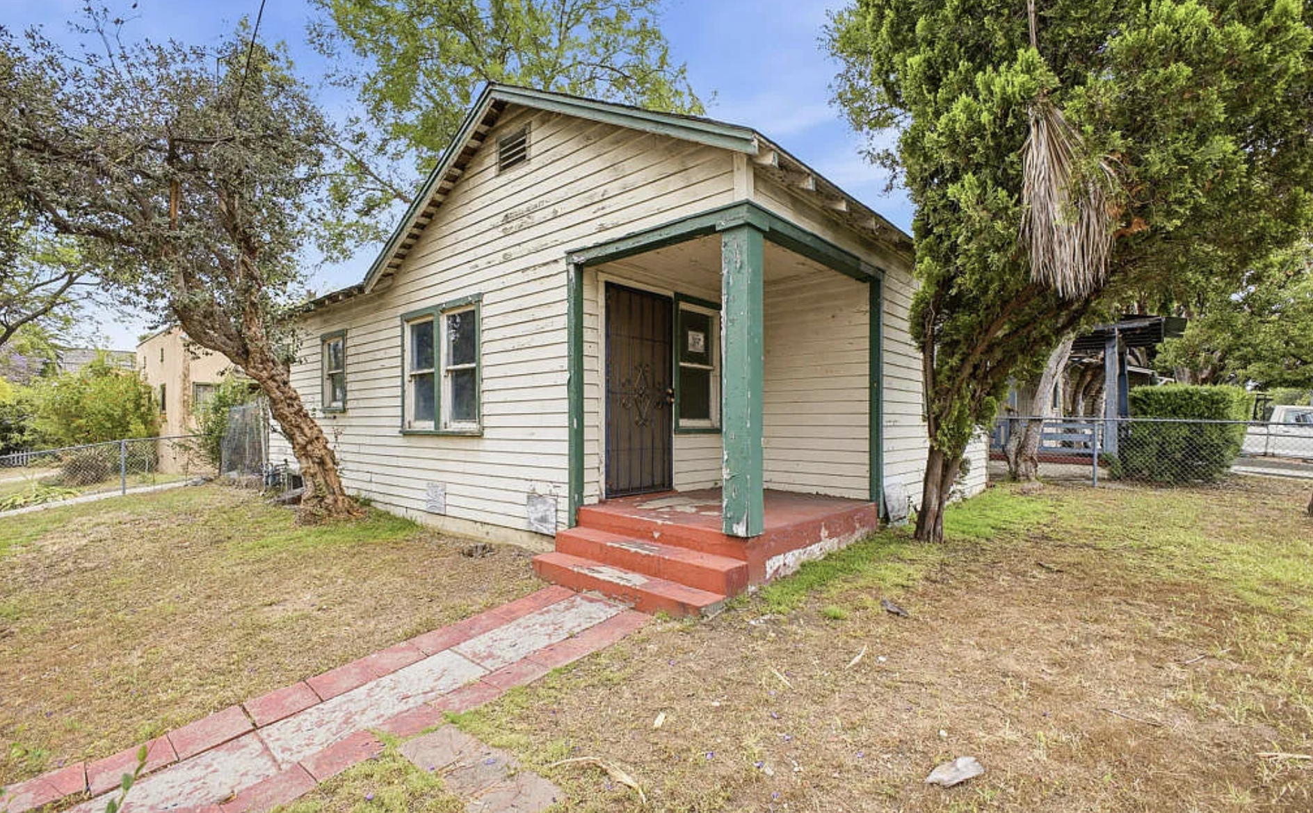 1039 Grevelia St,&nbsp;South Pasadena, CA 91030