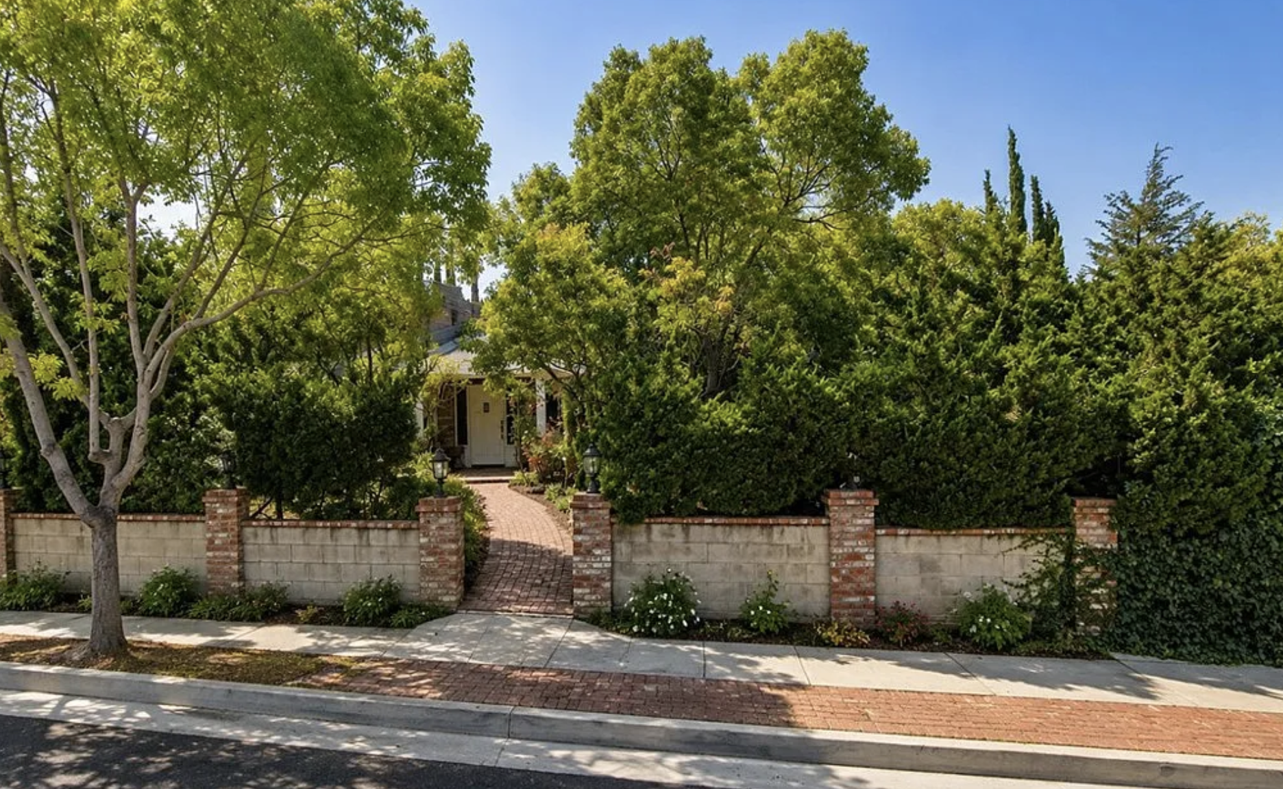 1107 Orange Grove Ave,&nbsp;South Pasadena, CA 91030