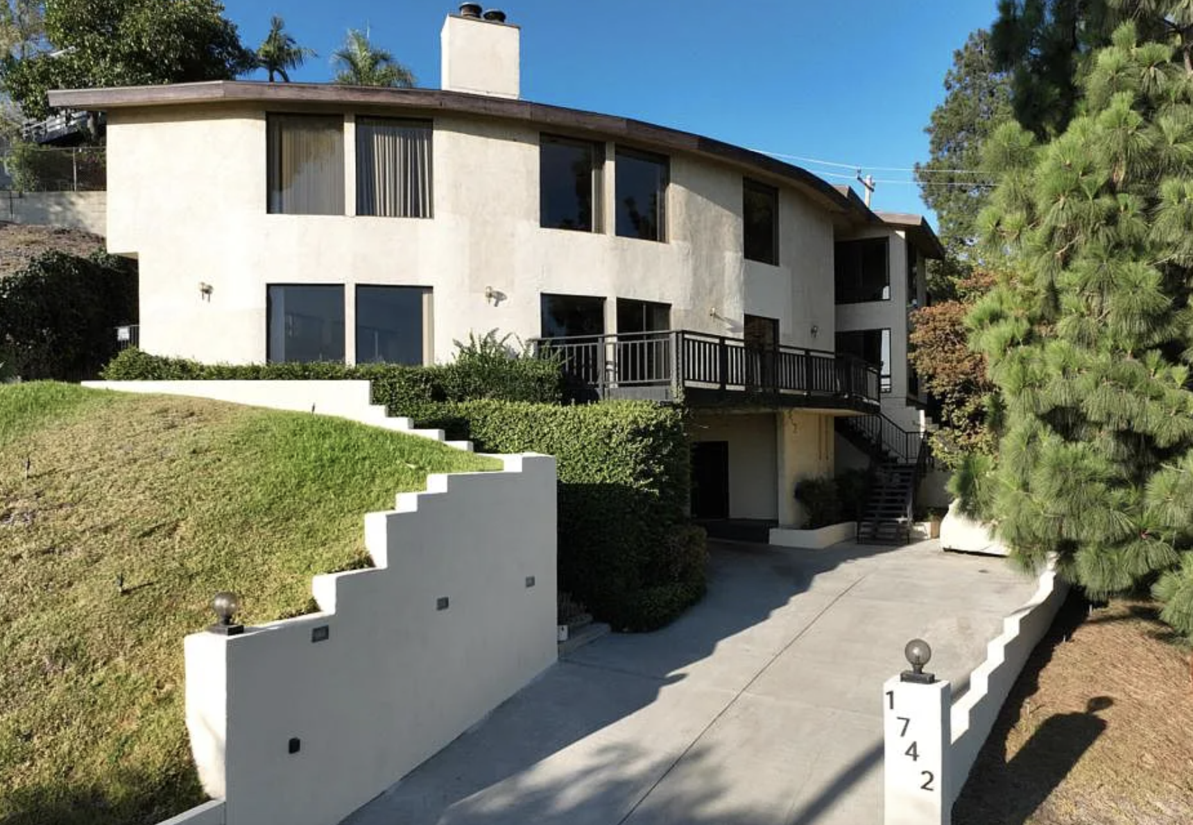 1742 Hill Dr,&nbsp;South Pasadena, CA 91030