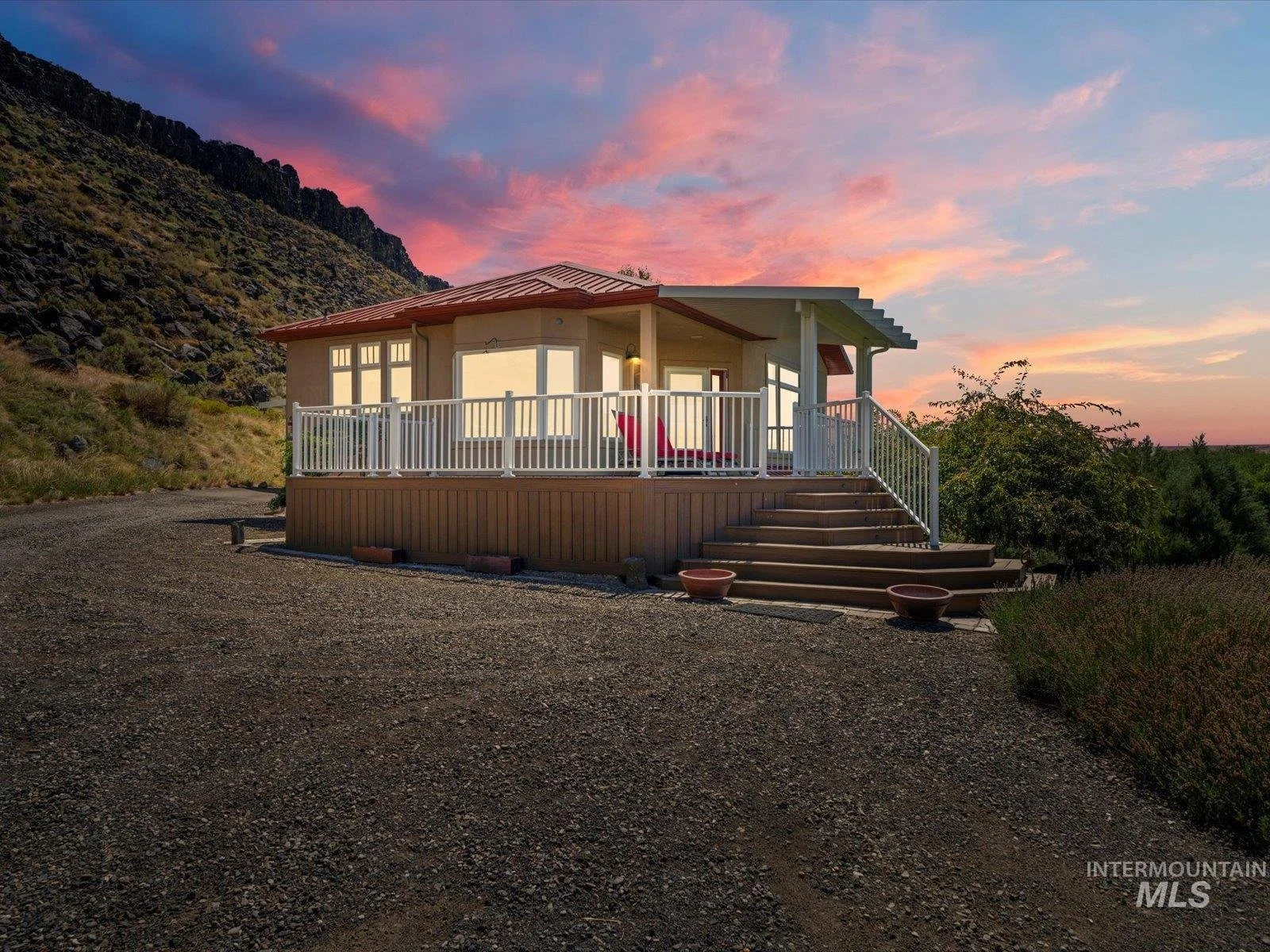 382 River Road, Bliss, ID 83314