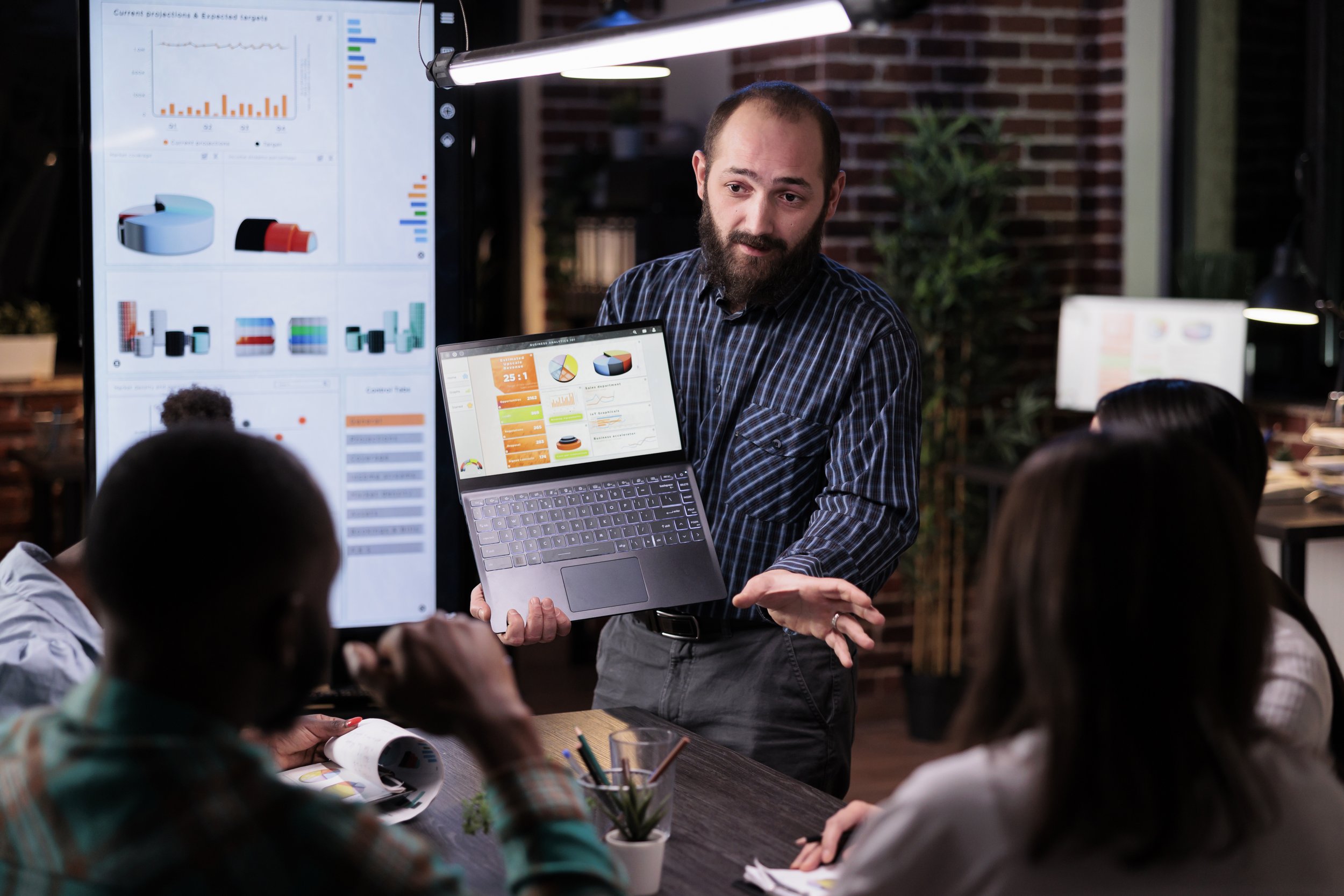 Fractional marketing agency delivering on-demand CMO leadership, digital growth strategy and measurable ROI