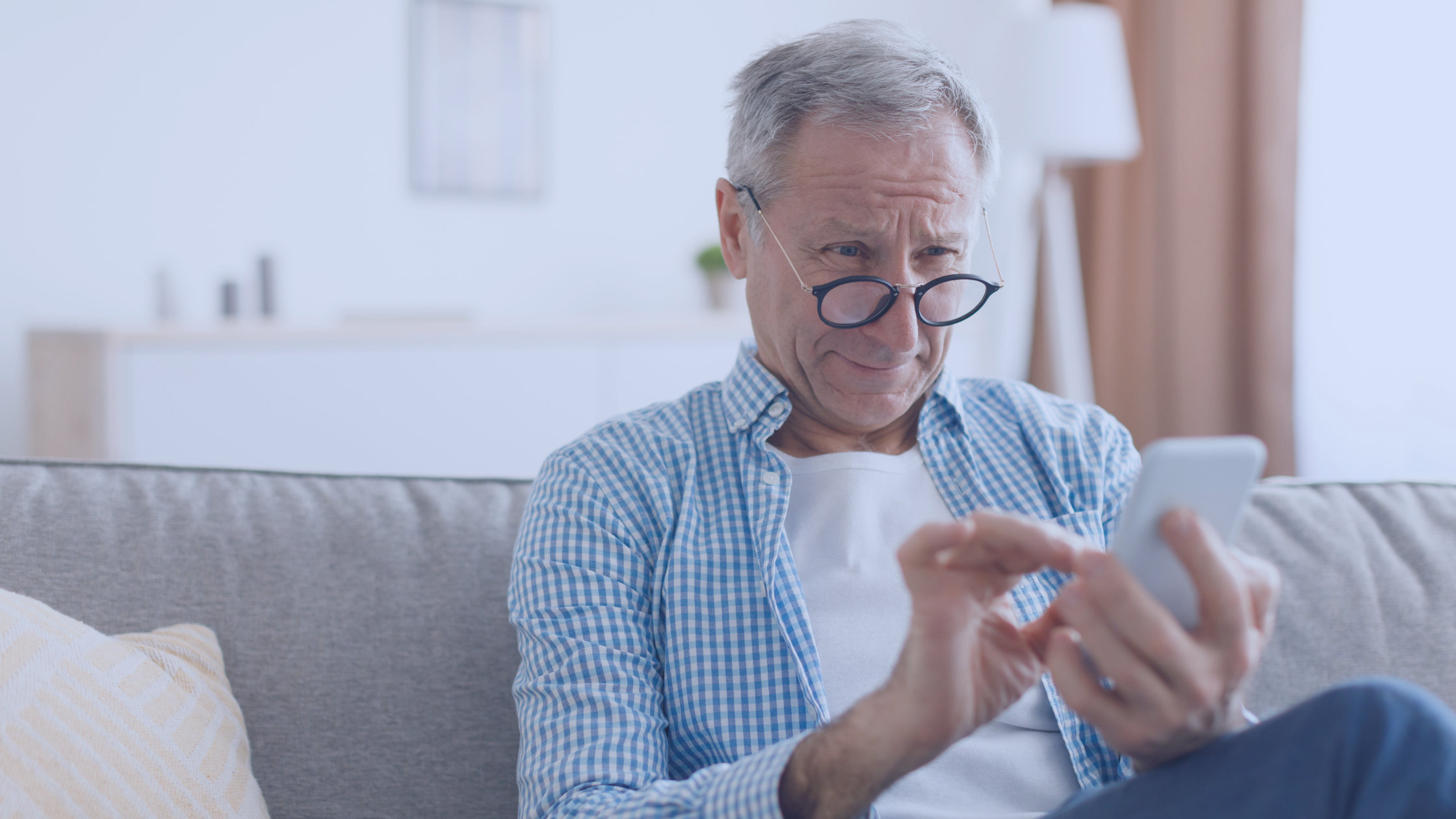 The Complete Guide to Safety Apps and Technology for Aging Adults