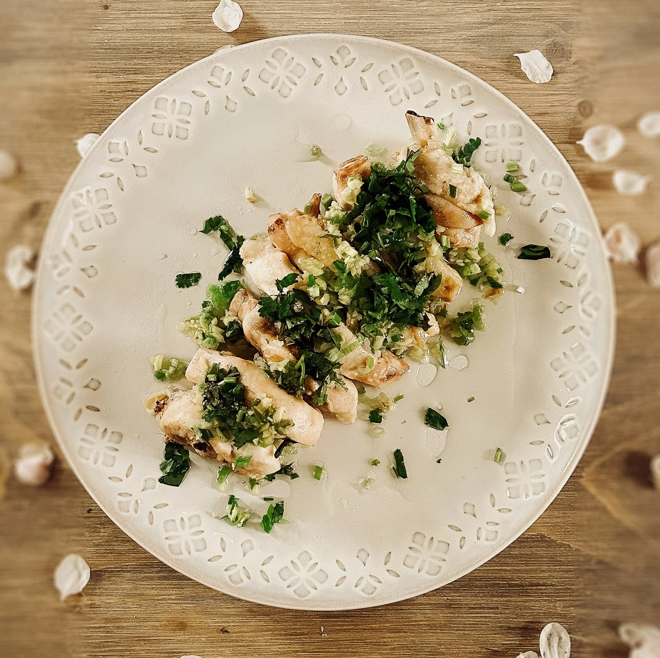 Cantonese steamed chicken with ginger and spring onions cool colour-min.jpeg