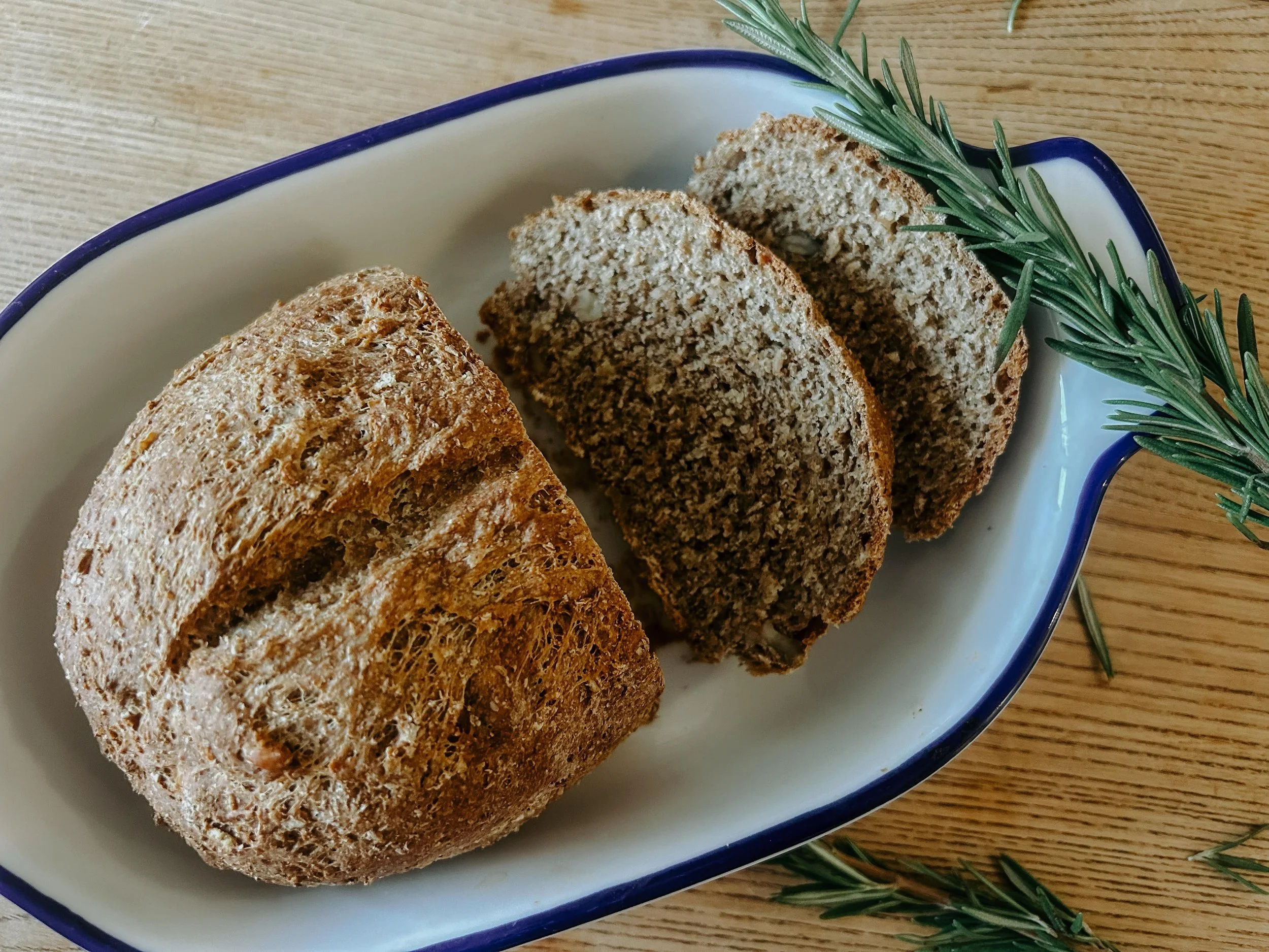How to Make Satisfying Healthy Bread: Wholemeal Chickpea &amp; Oats Bread with Walnuts &amp; Sunflower Seeds