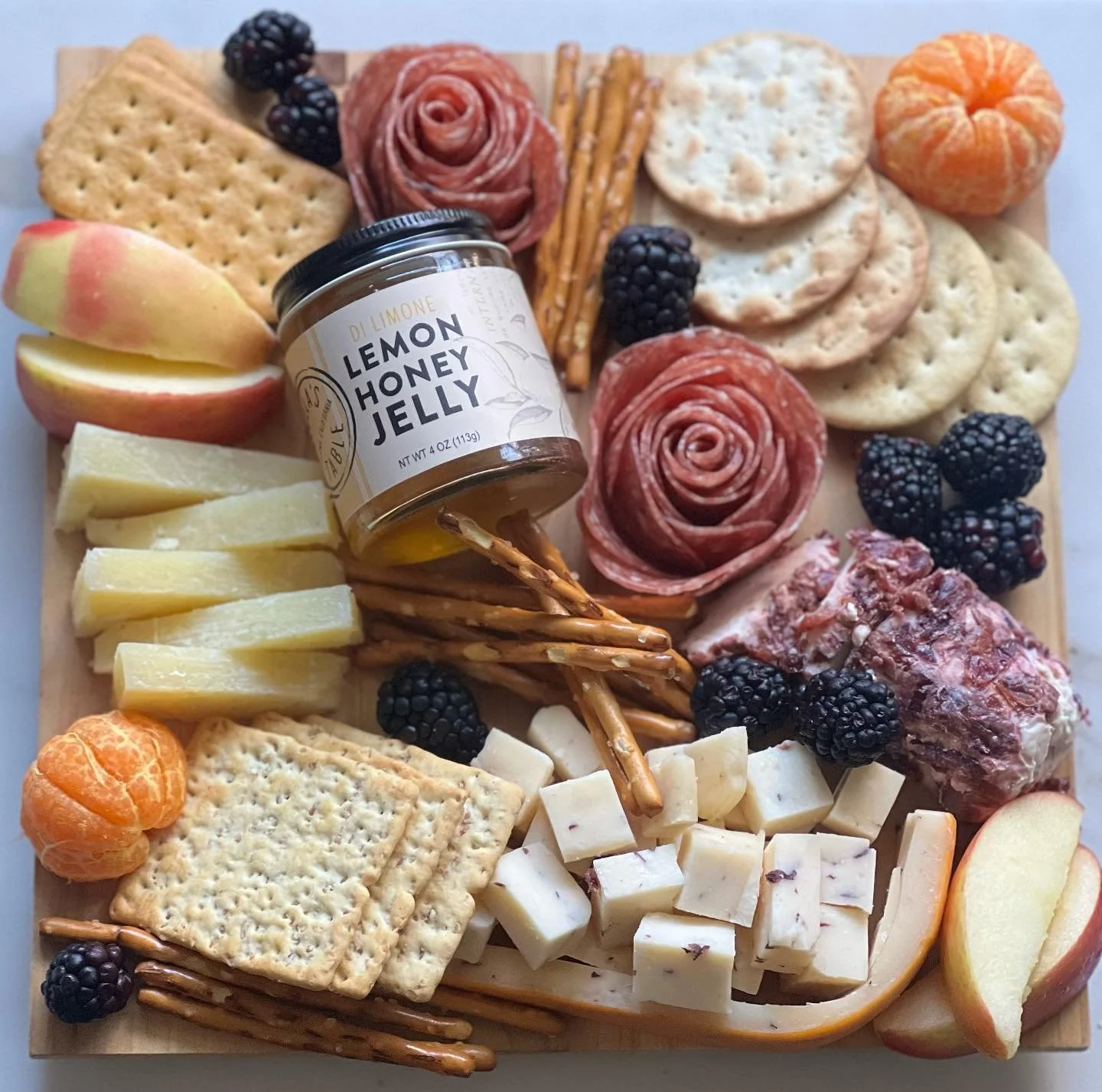 Starting to feel like spring 🌸🌸🌸 

#lepetitepasture #spring #traderjoes #cheeselover #bayareacatering