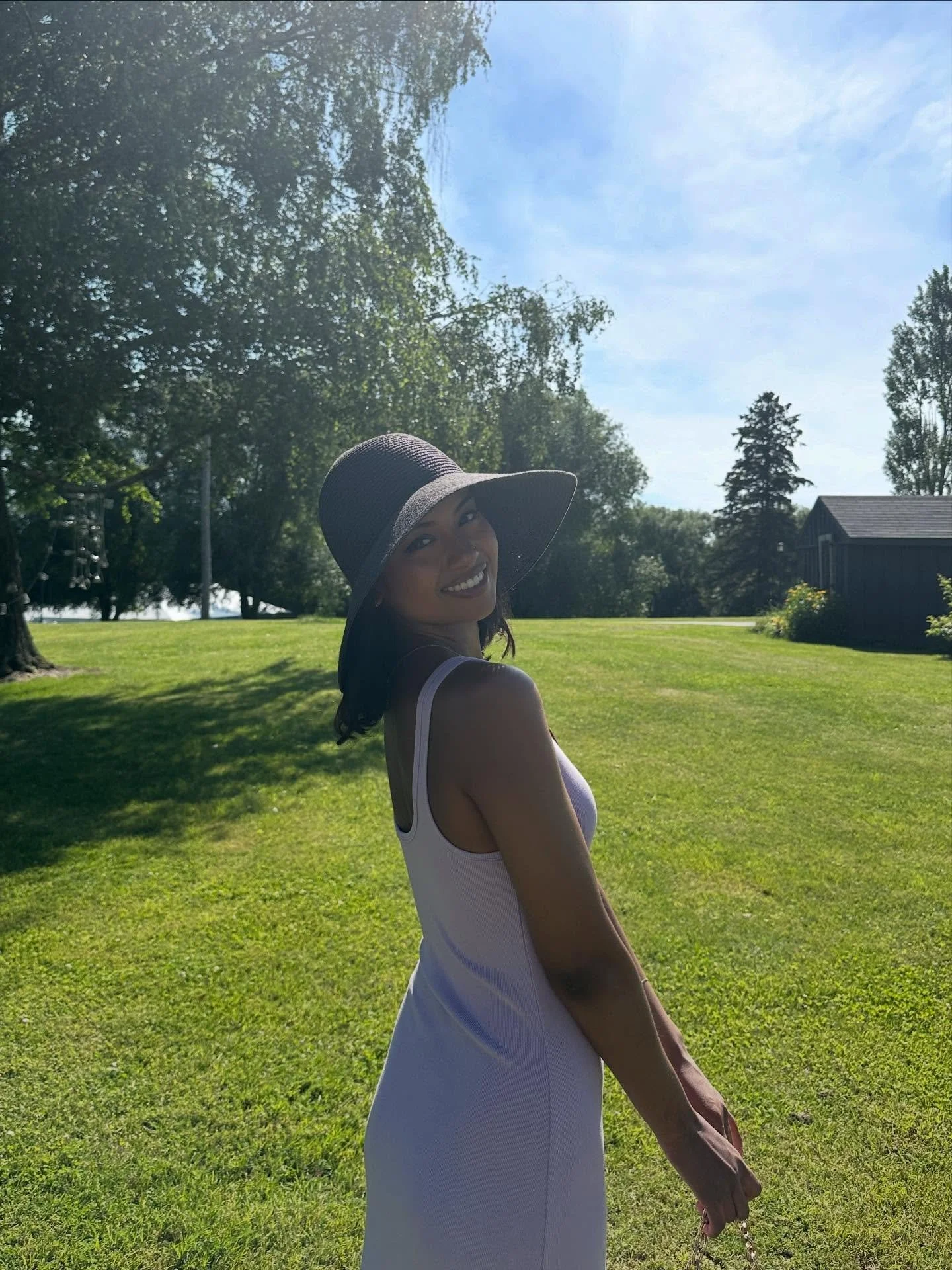 in absolutely no order, with no rhyme or reason. 2025 was the most chaotic evil and lawful good at the same time. 🫶🏽 cheers to 2026 x  thank you to everyone who made this year unforgettable - my loving friends, my family, now my clients who trust m