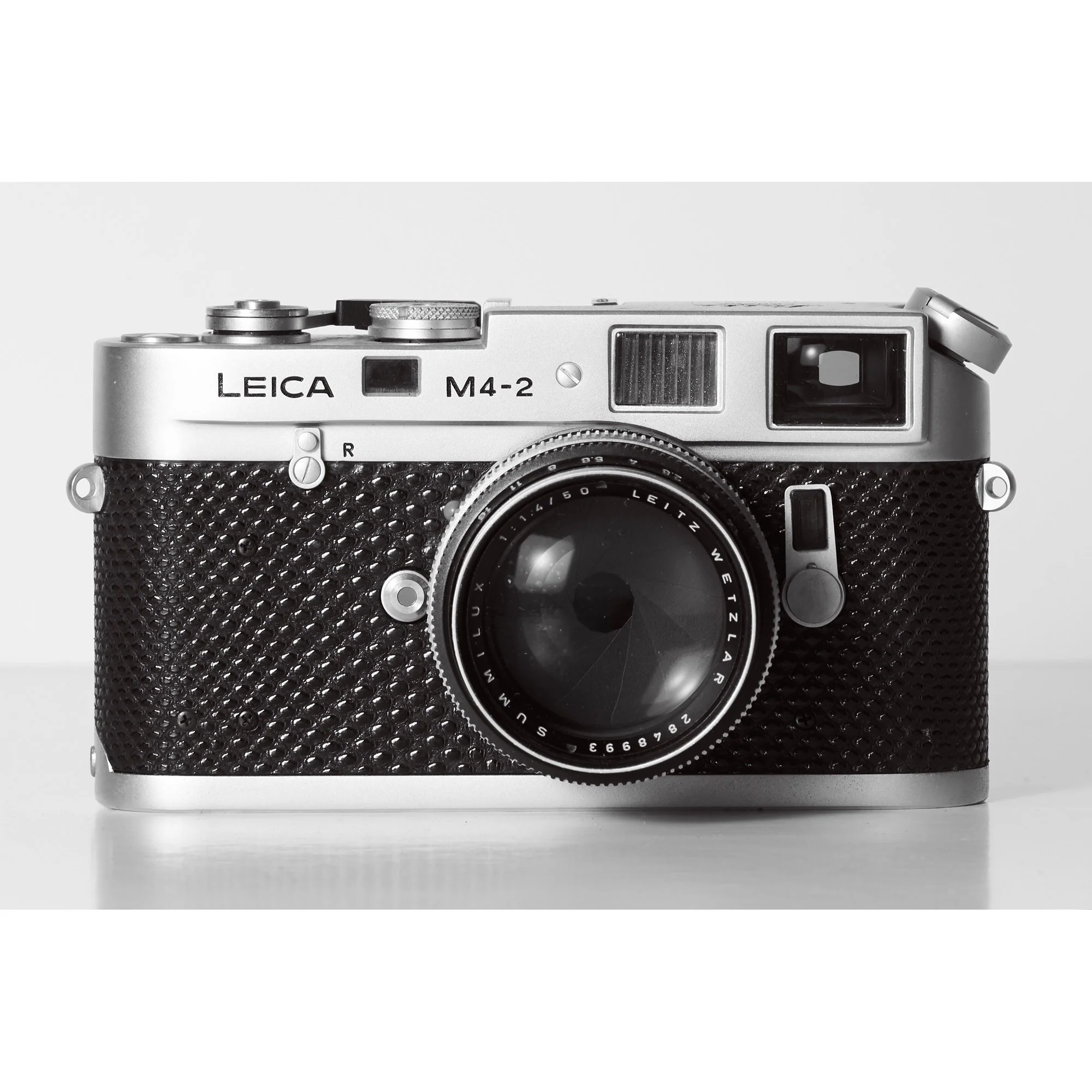 LEICA M4-2, 1977 - Pop Art Vintage Cameras by Antony Nobilo
