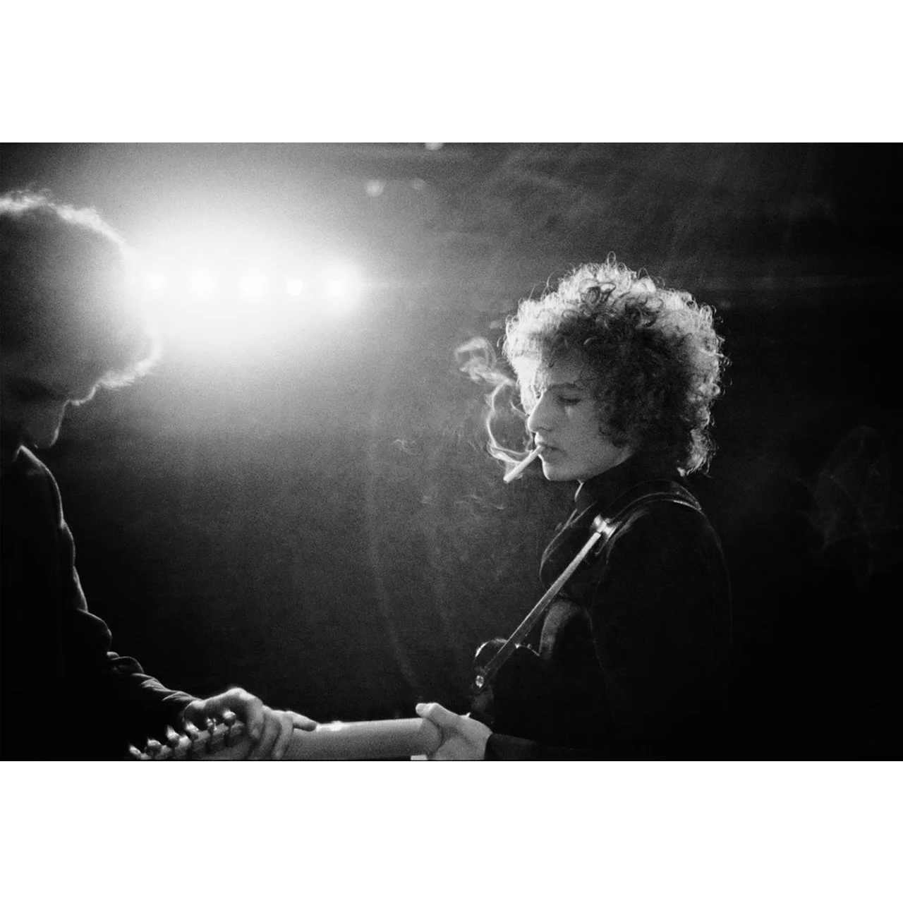 Bob Dylan "Smoking on Stage" by Barry Feinstein.