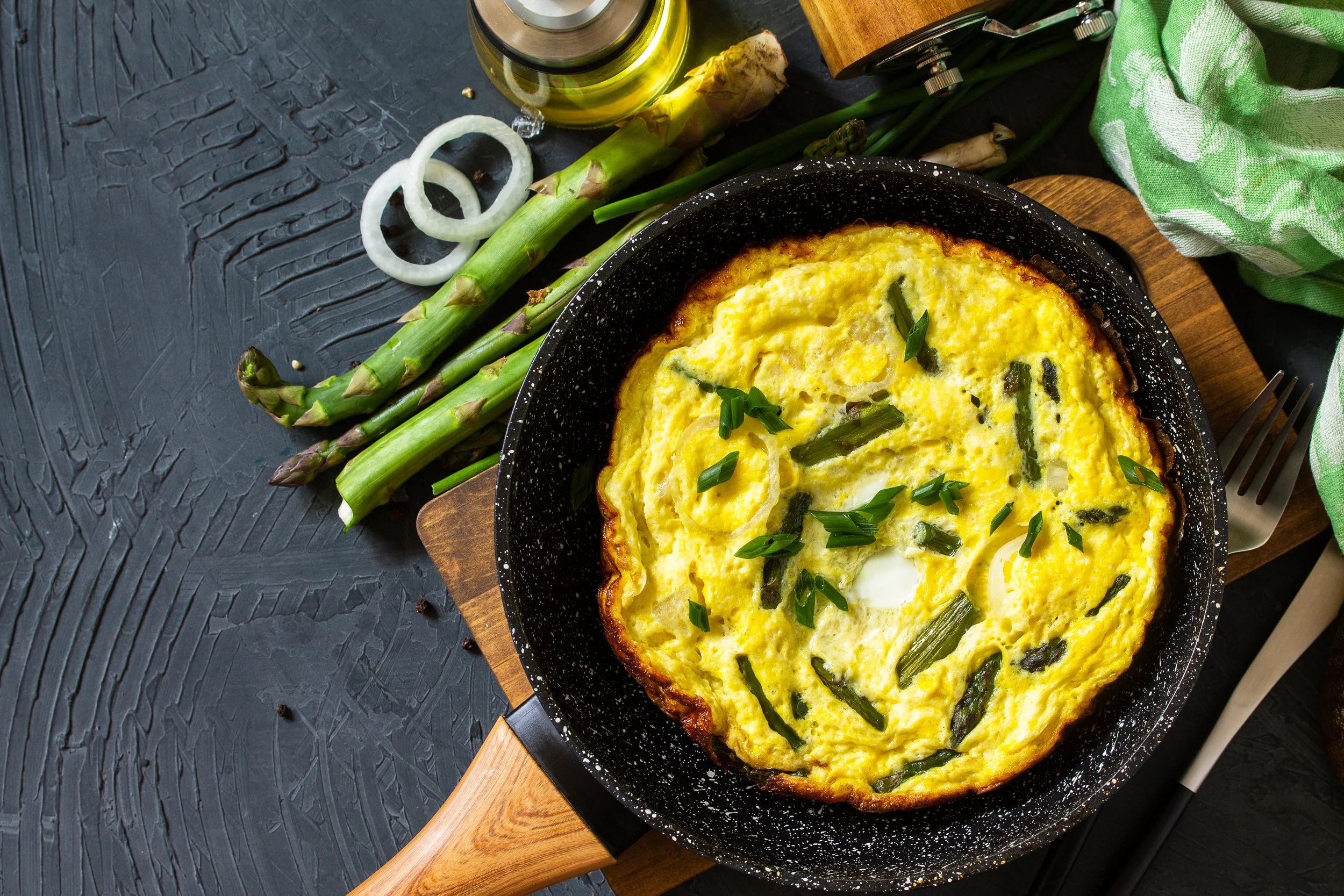 Asparagus &amp; Goat Cheese Frittata