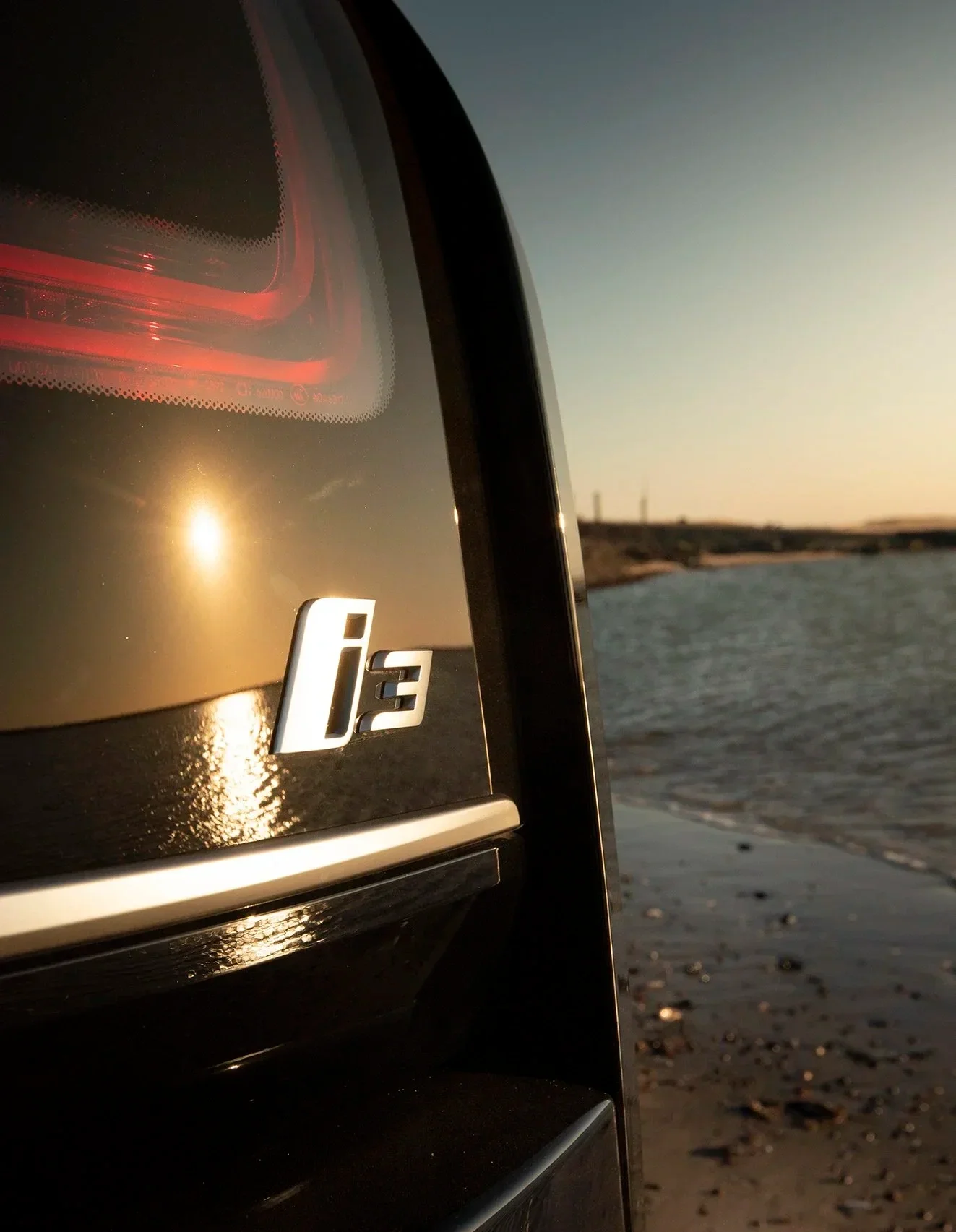 Claireonline-commissioned_BMWi3_ForTheOceans_L5703.webp