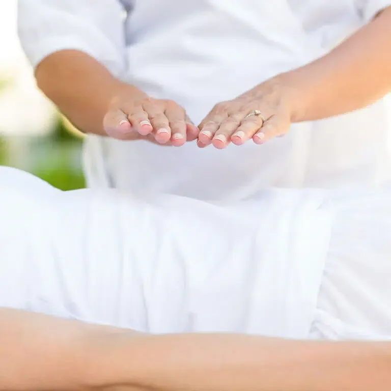 How Reiki Helps Change Your Life Exactly How It Should