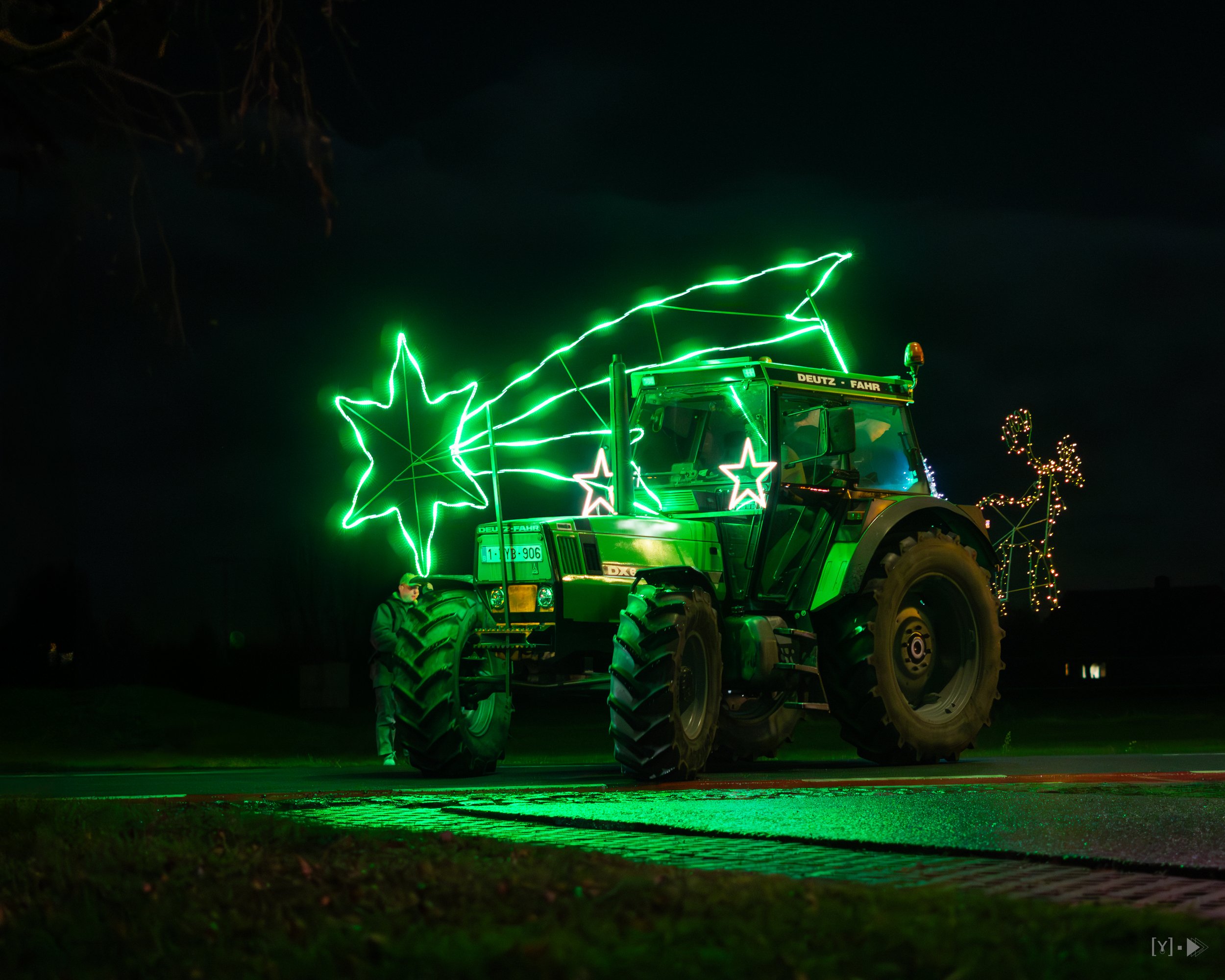 Verlichte tractortocht