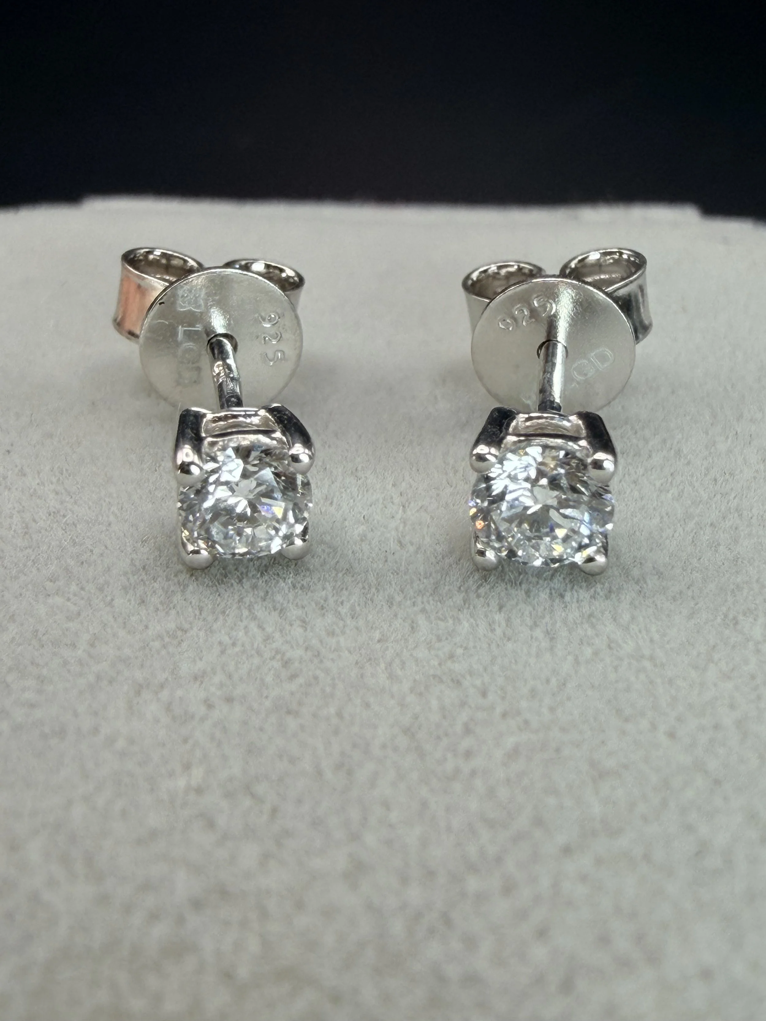 StRh Lab Stud Flat Front.jpeg