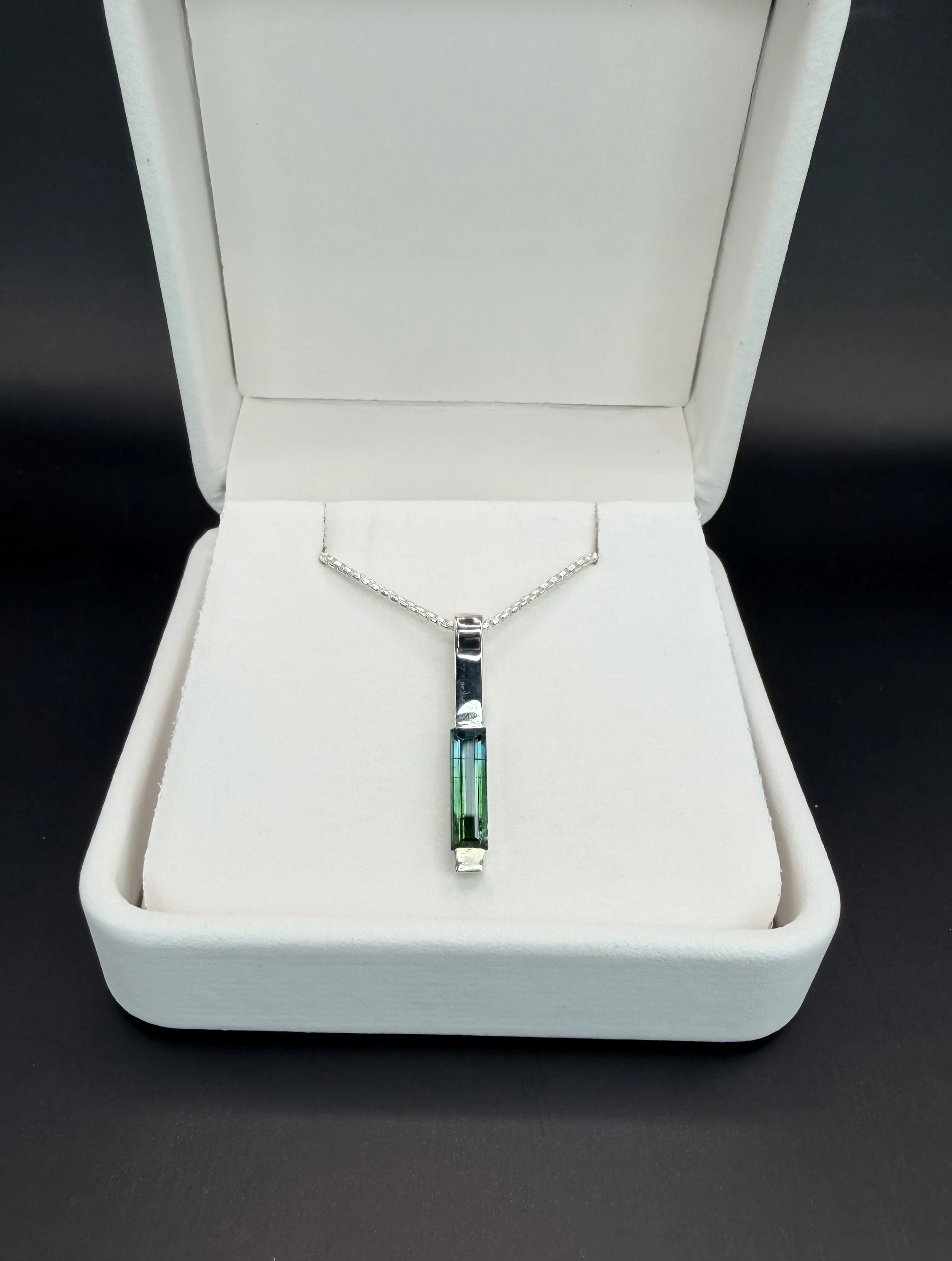 Green Tour Close.jpeg