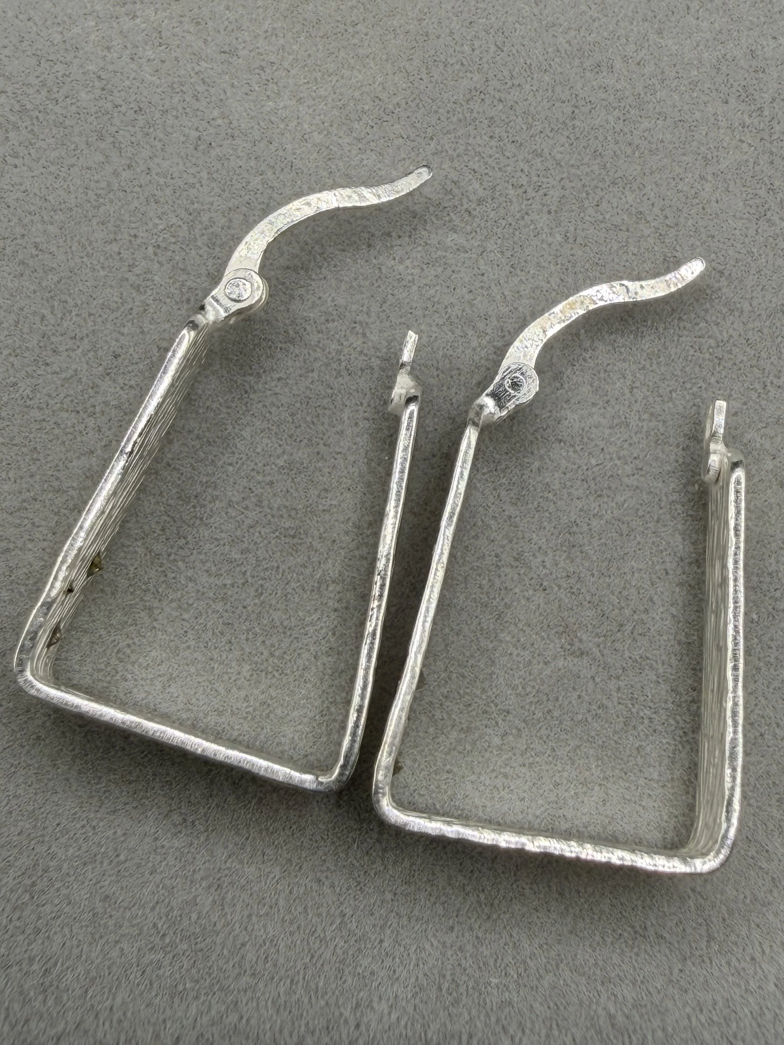 Square Hoop Lay Clasp 3.jpeg