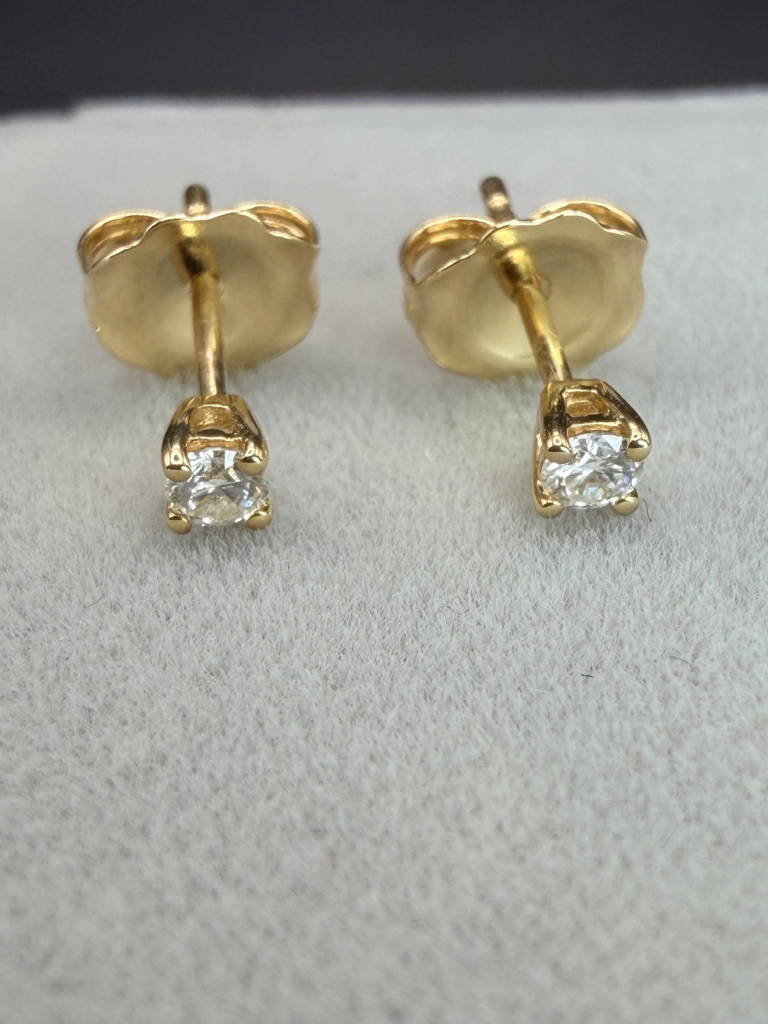 Indiv Stud Front Close.jpeg