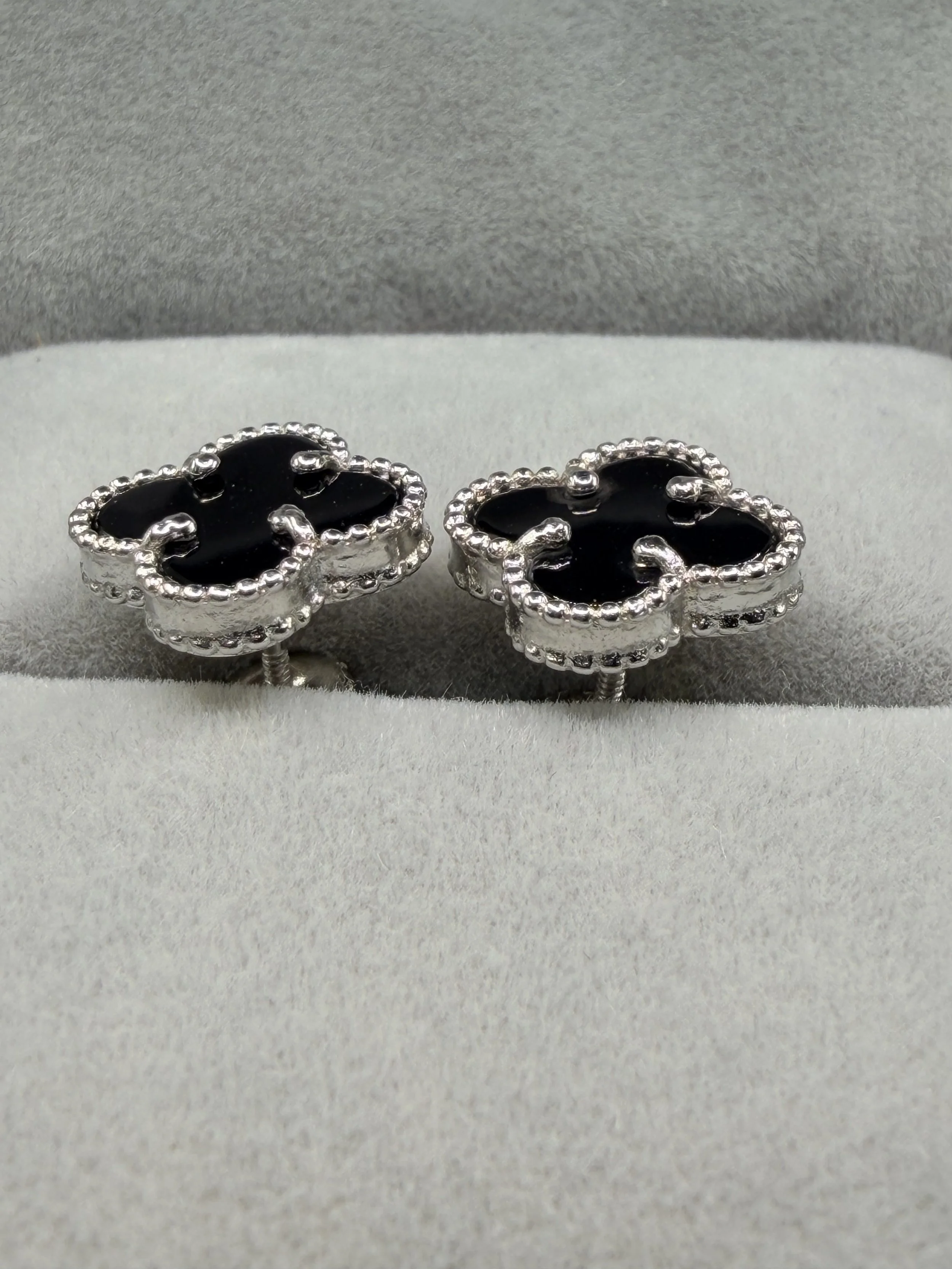 Black Enamel Clover Side.jpeg