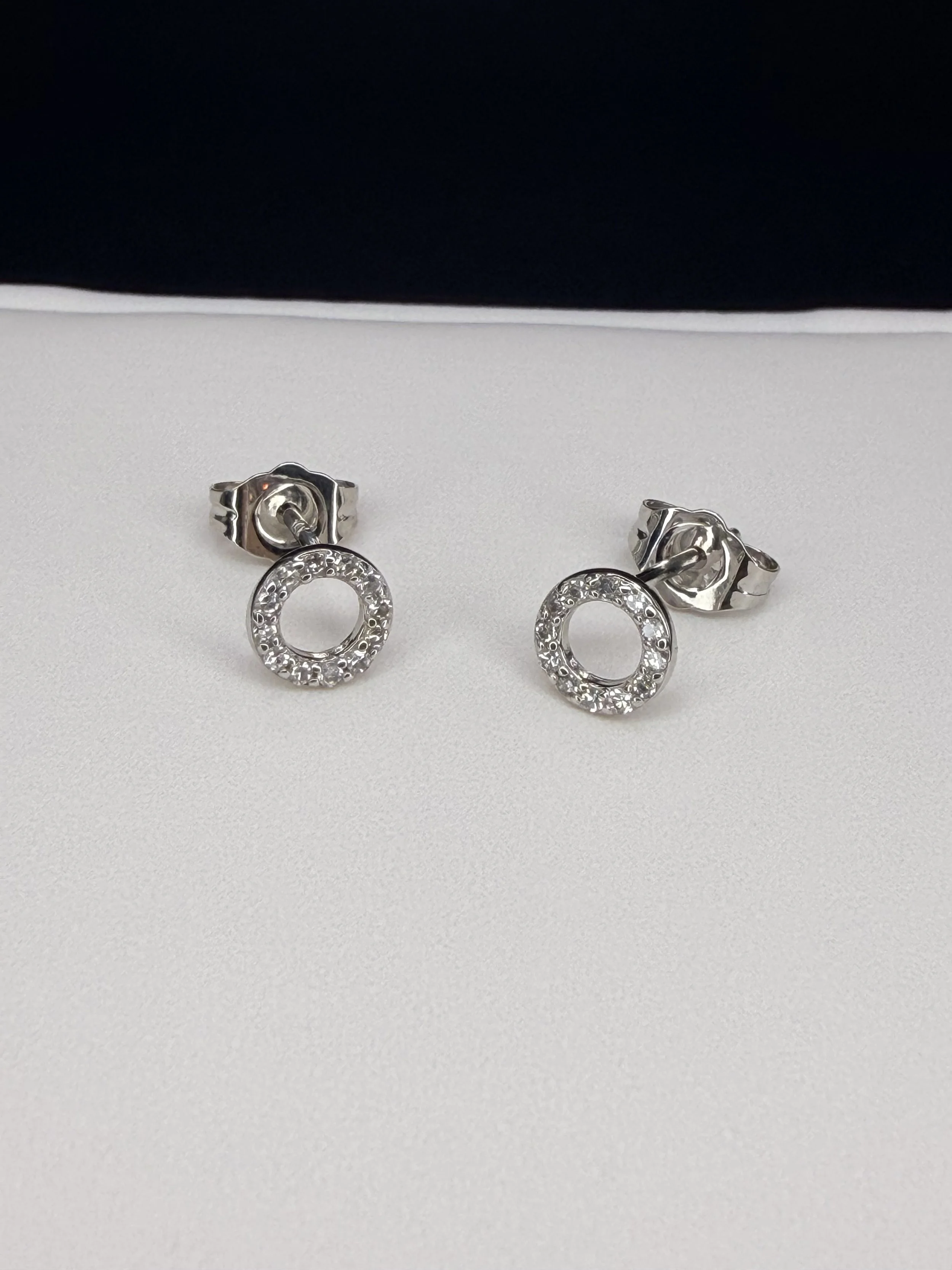 Circle Stud Zoom.jpeg