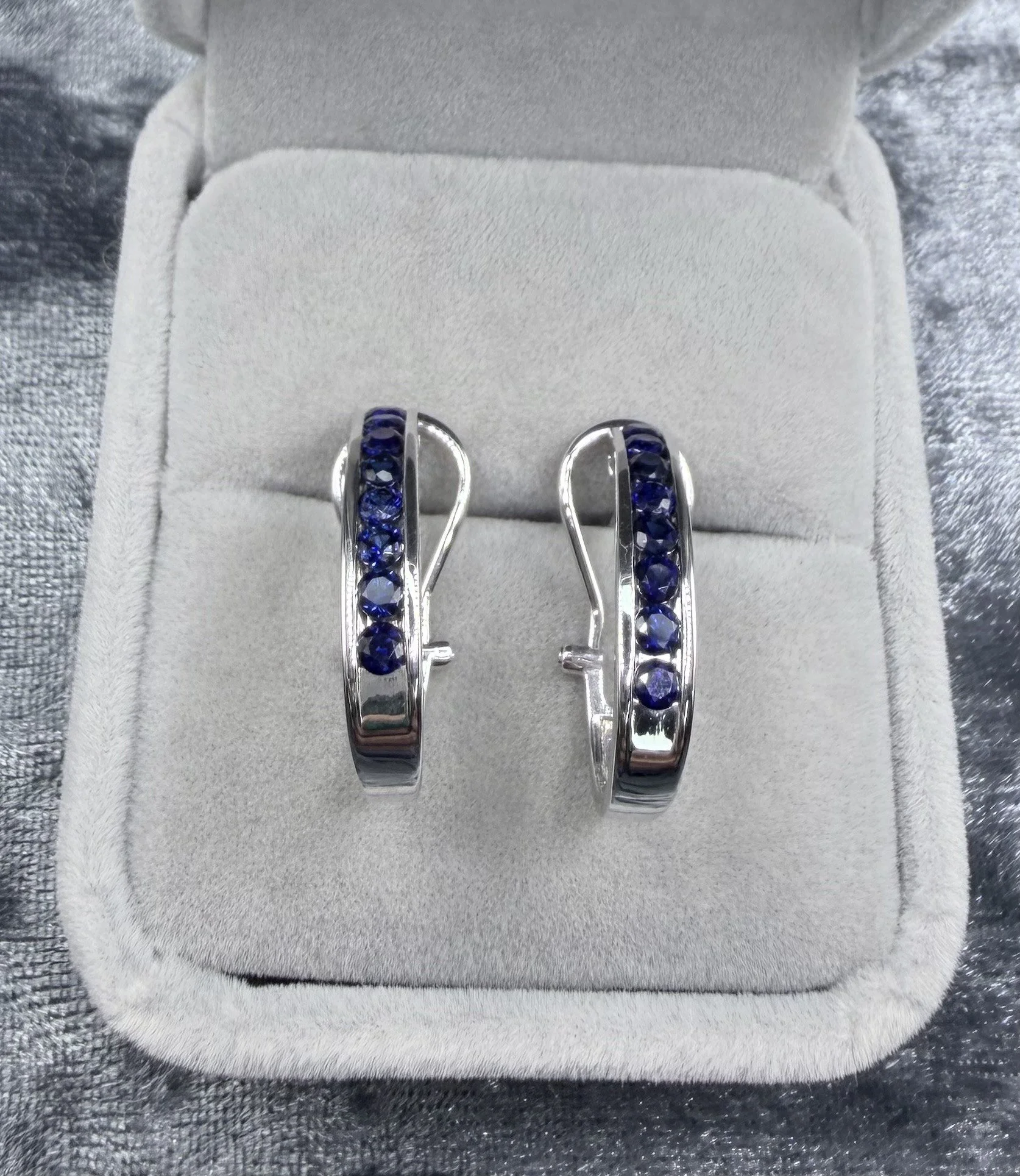 Sapphire Hoop Box.jpeg