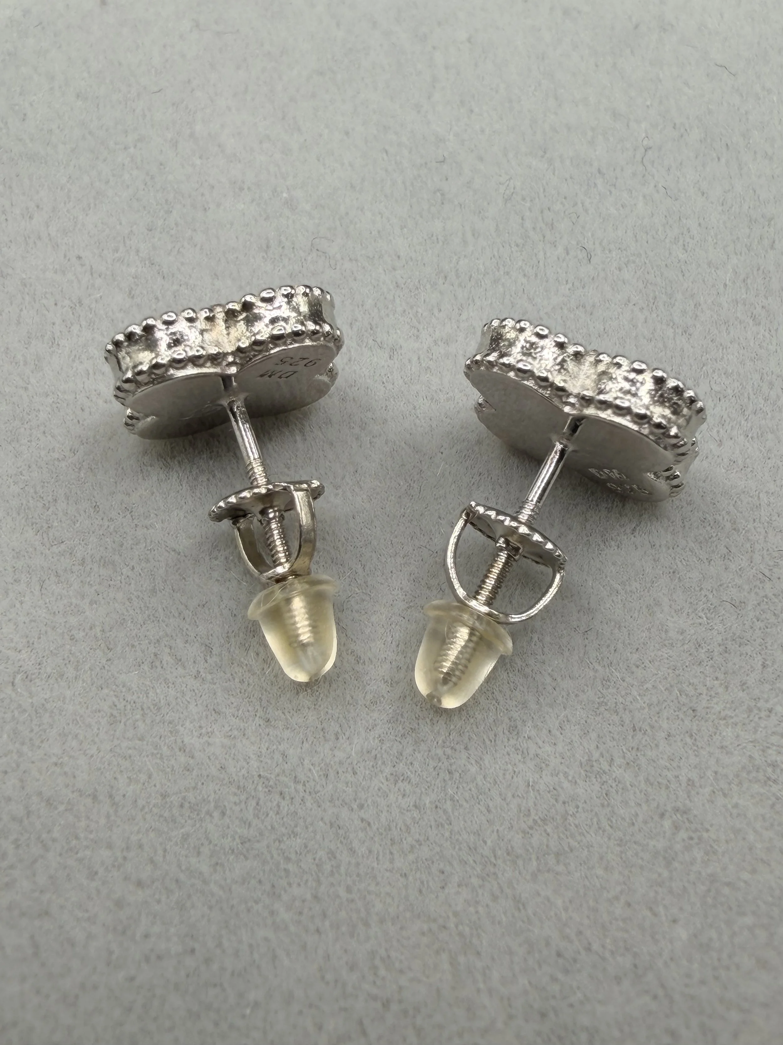 Blue Clove Back.jpeg