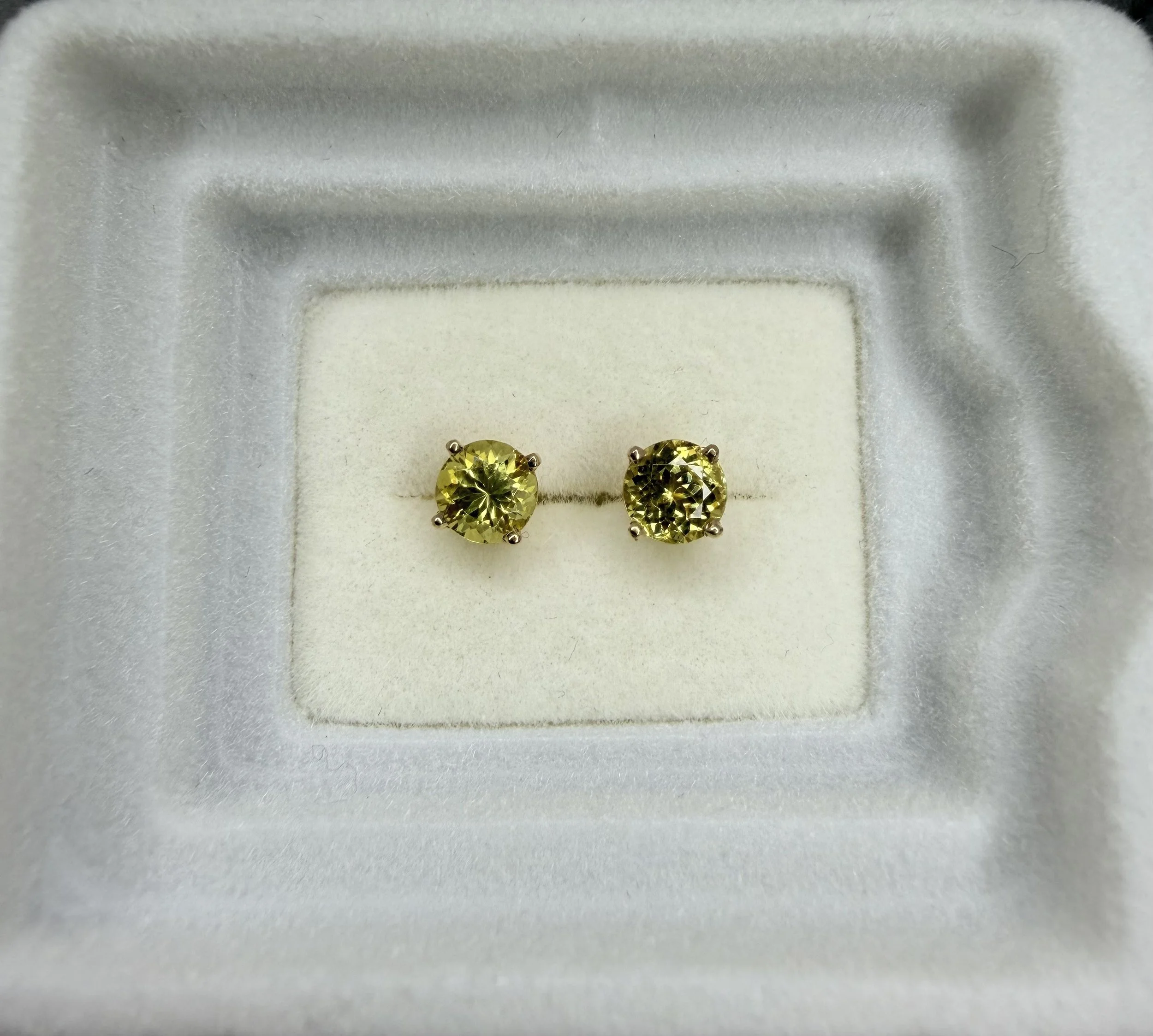 Mali Garnet Stud Earrings