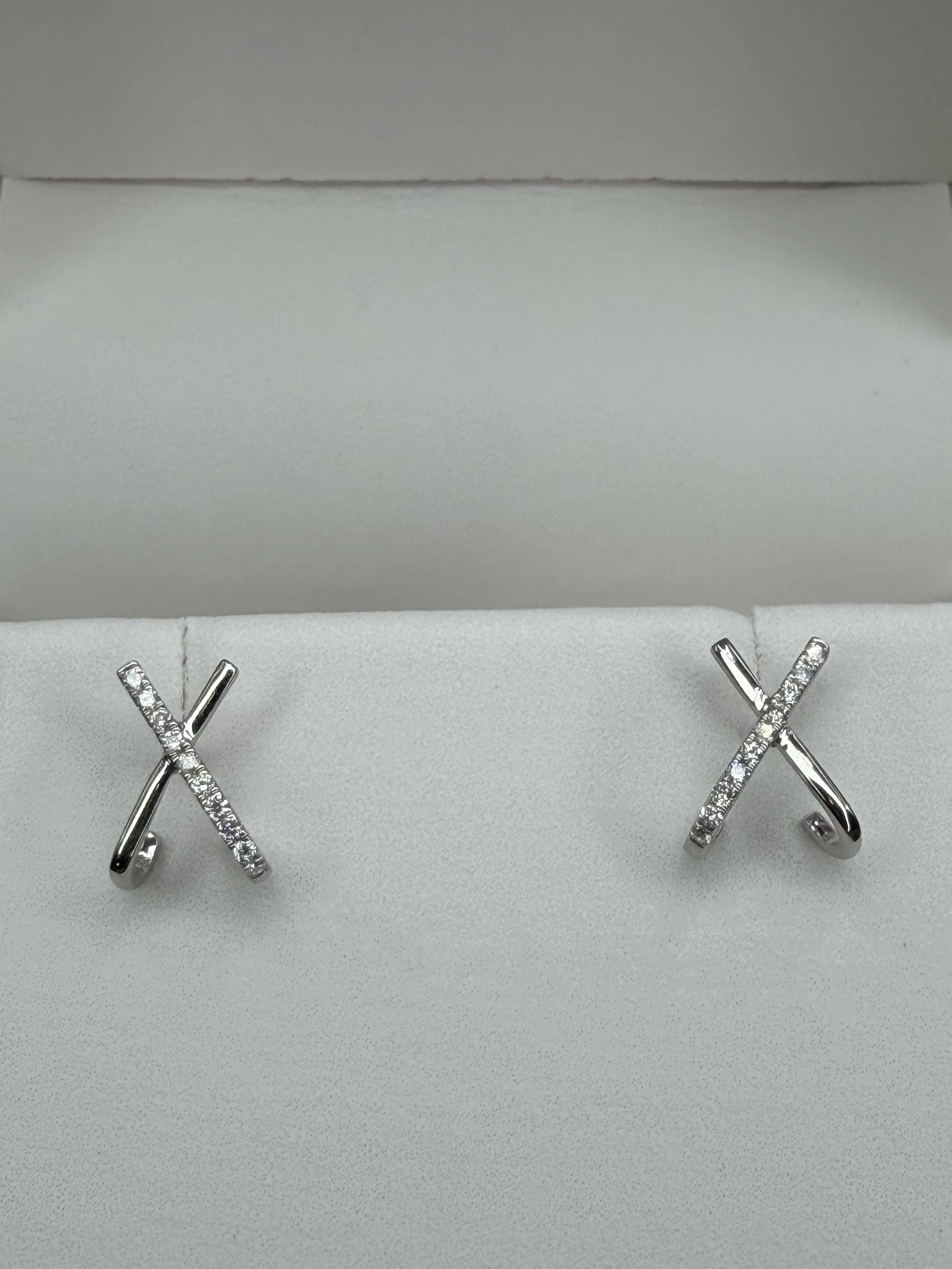 Diamond X Close.jpeg