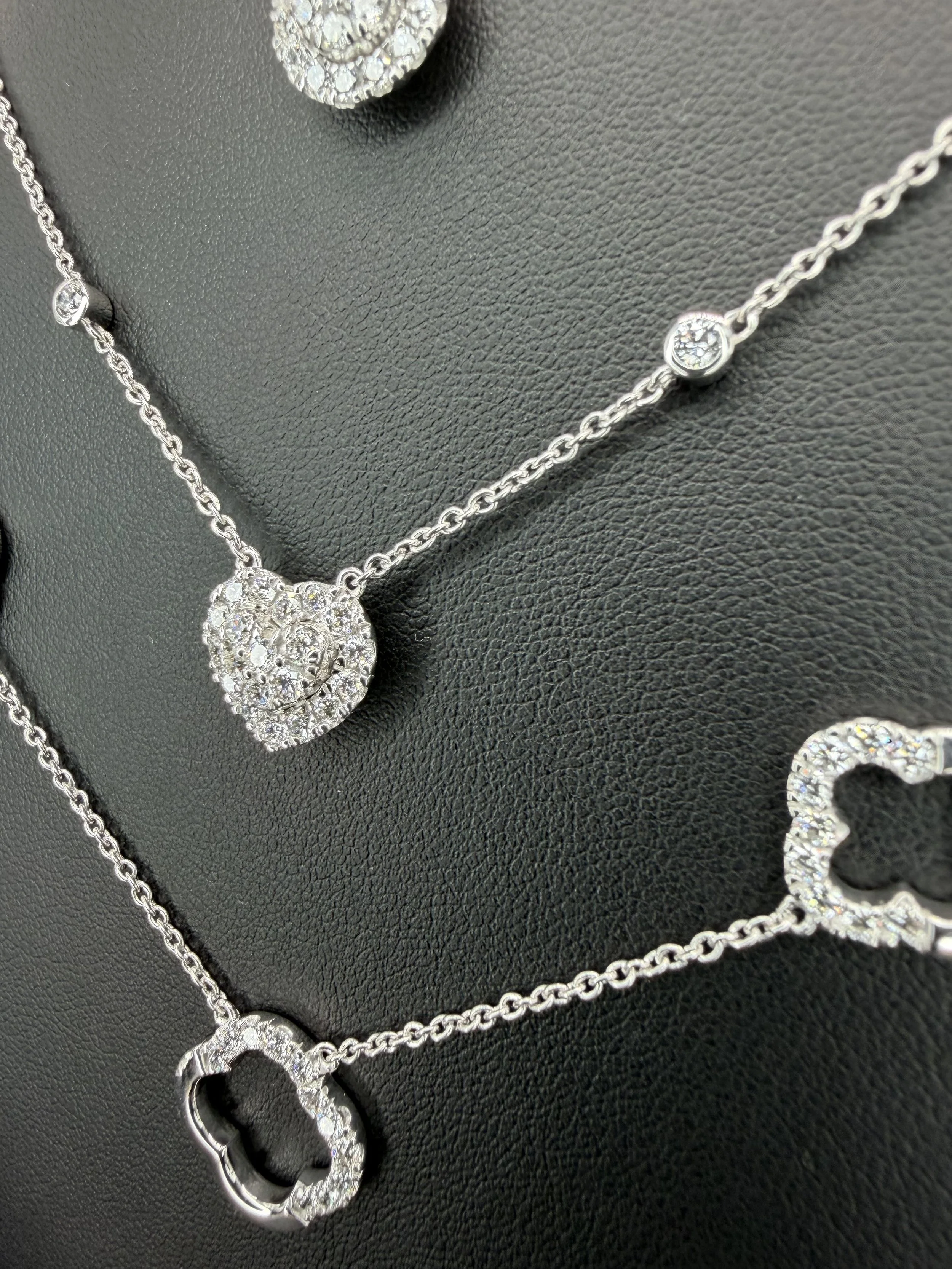 Triple Strand Close 3.jpeg