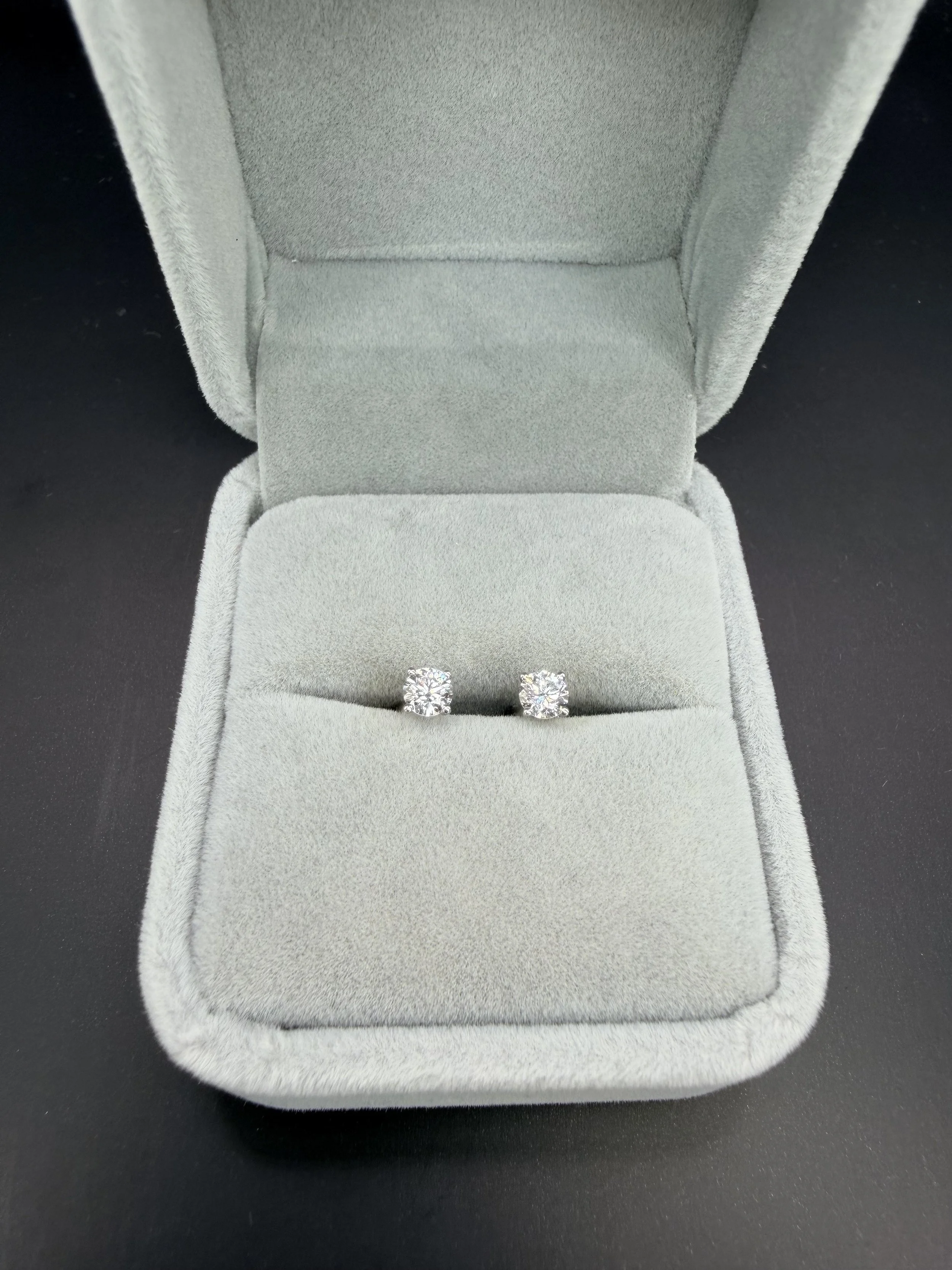 Round Stud Whole Redo.jpeg