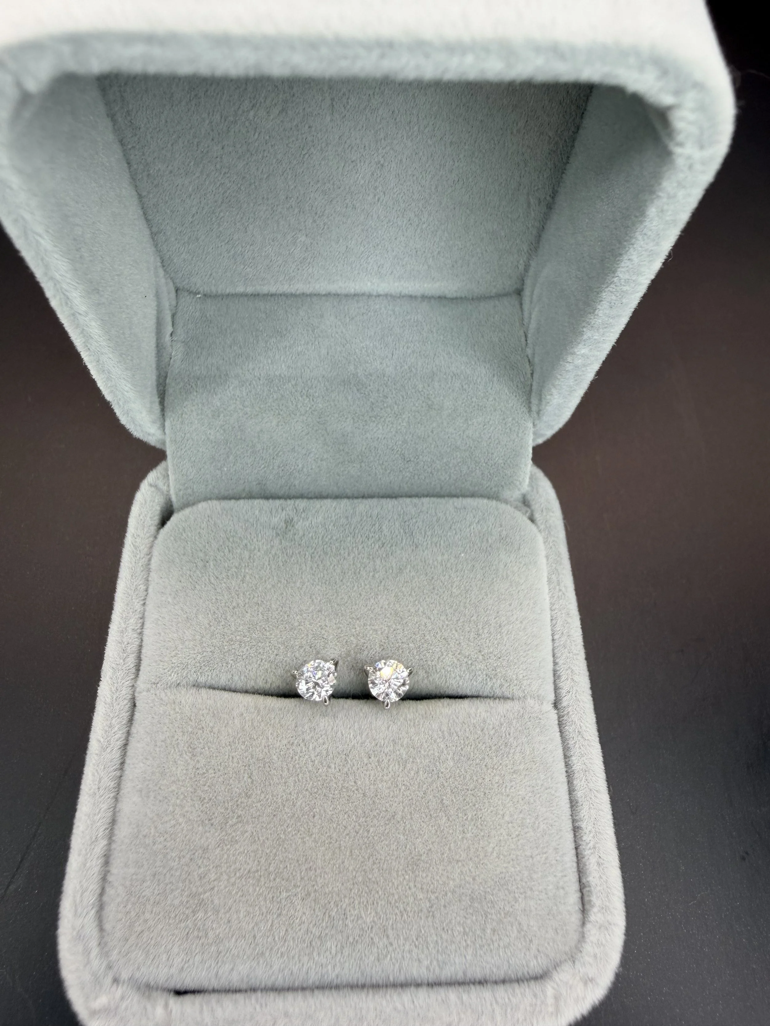 3Prong Stud Whole.jpeg