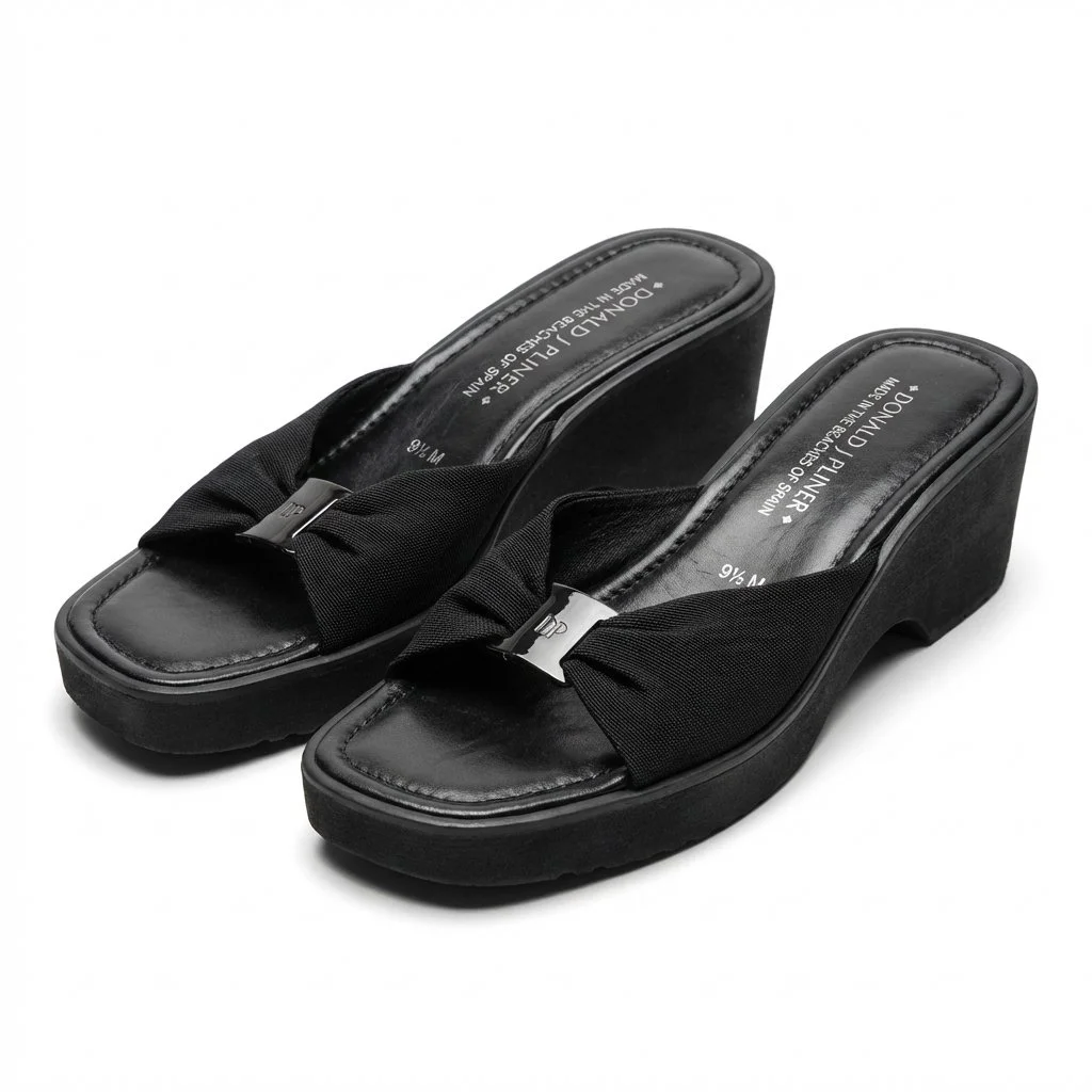 Donald J. Pliner Black Platform Slide