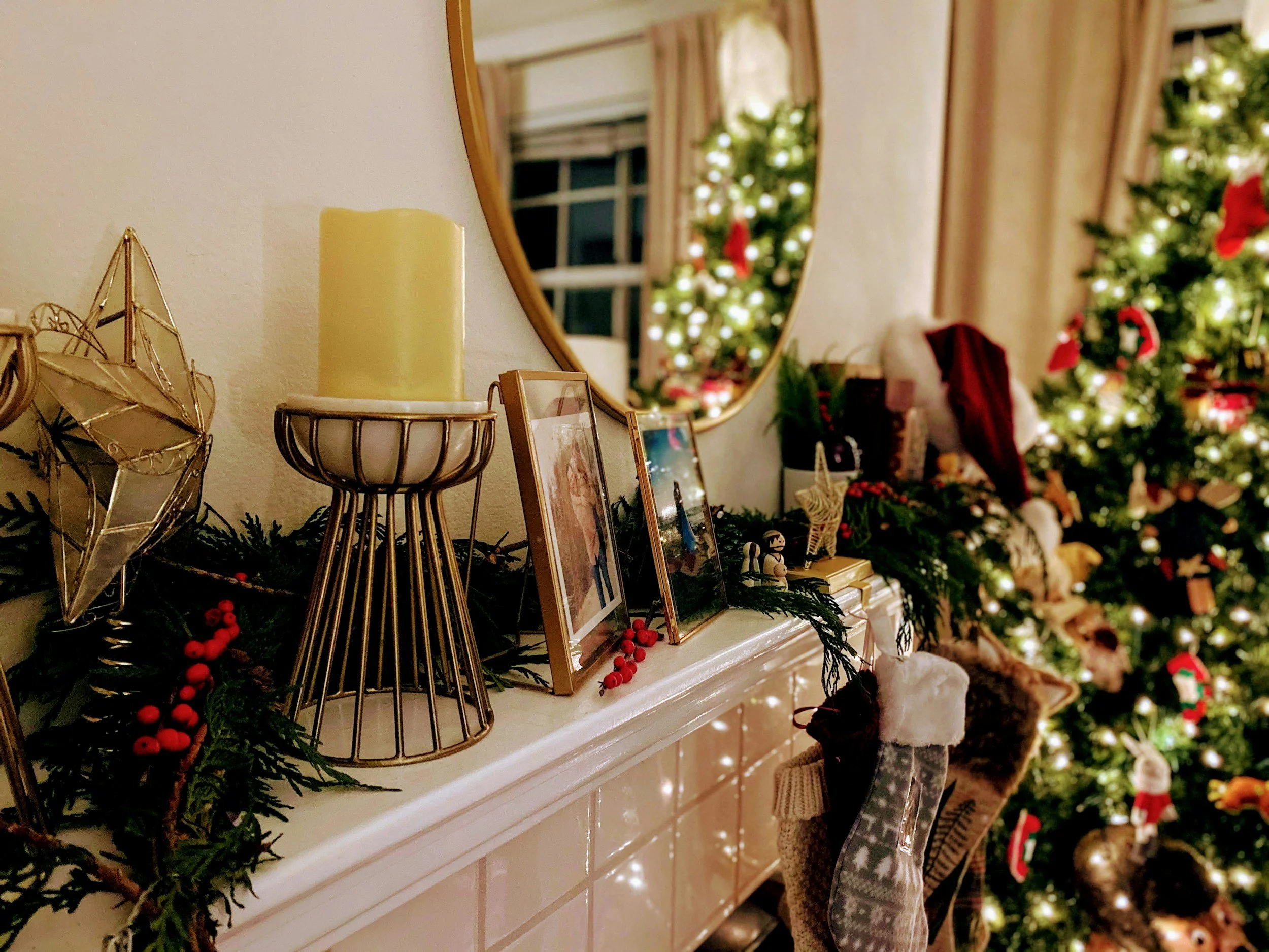 holiday decorating by a professional organizer and decluttering specialist in homes and barns in Marietta, Georgia