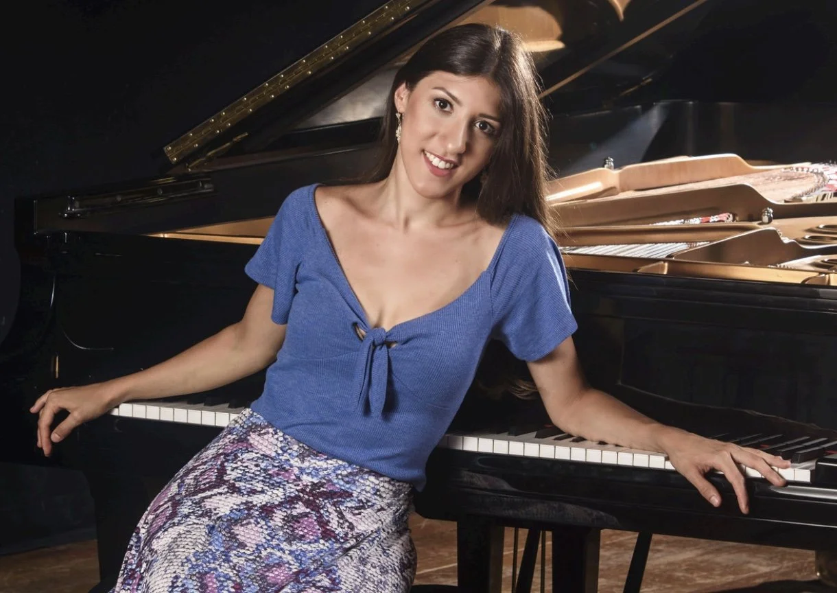 Chiara D'Odorico Performs at BMS