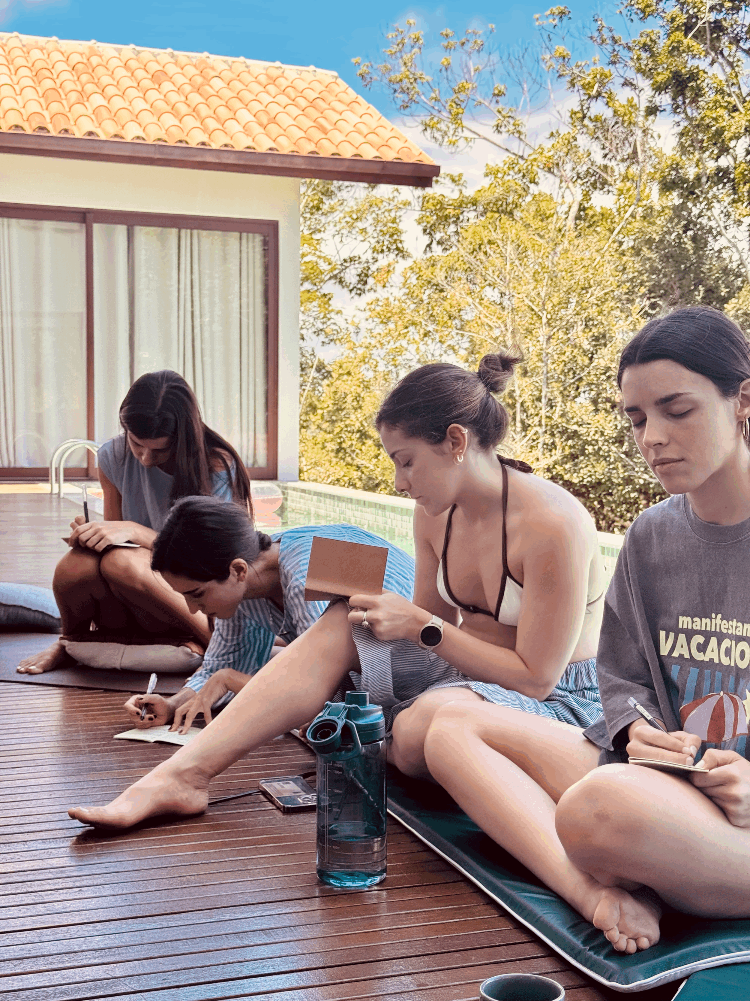 CÍRCULOS DE MUJERES