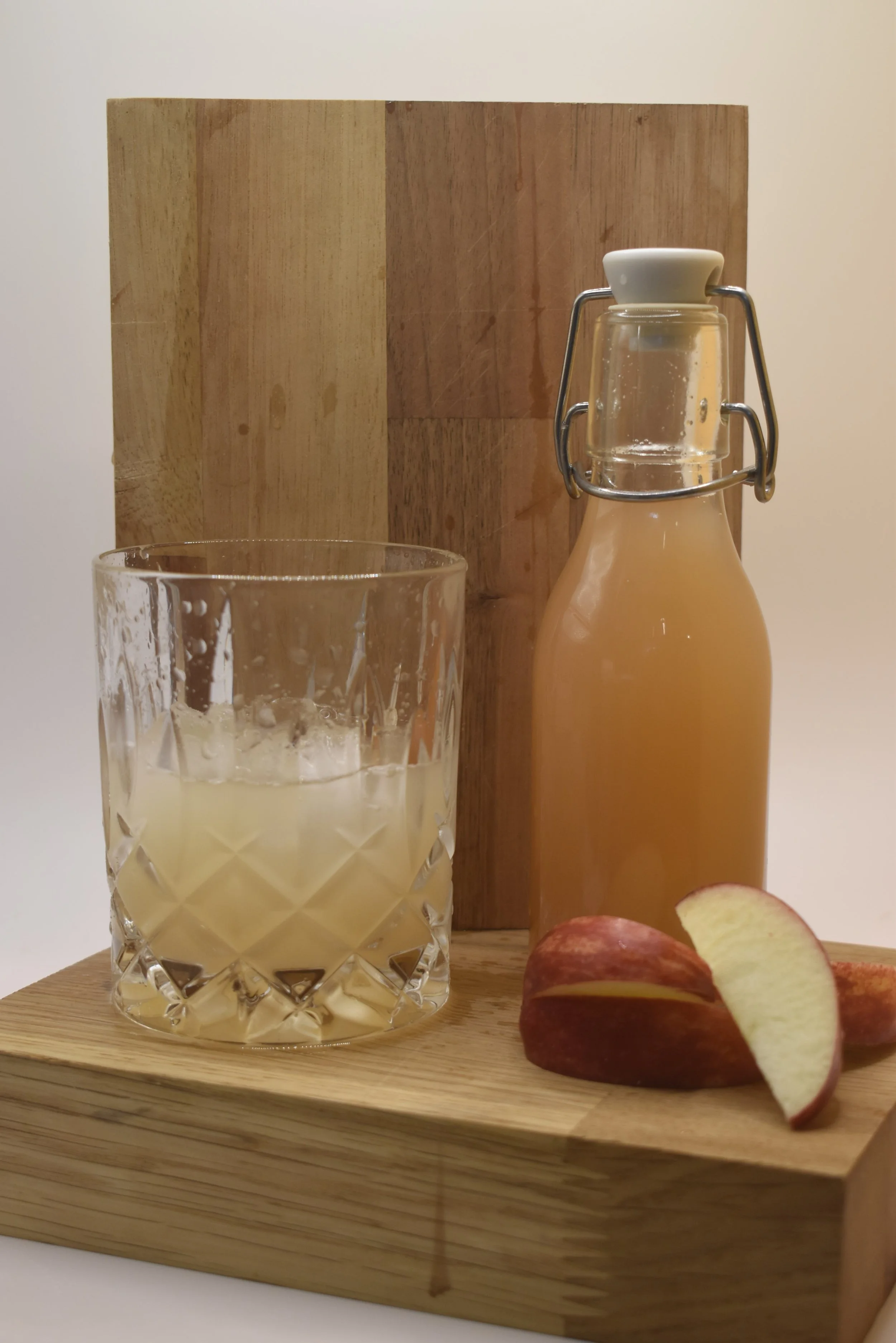 Wild Fermented Organic Apple with Ginger & Cinnamon Kefir Syrup.