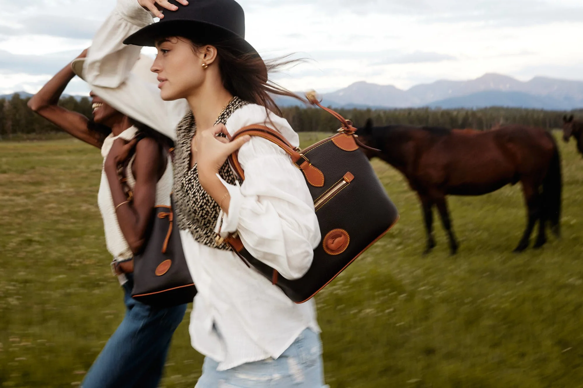 20220719 Dooney & Bourke_2103_Web Low_JPG Web Squarespace.jpg