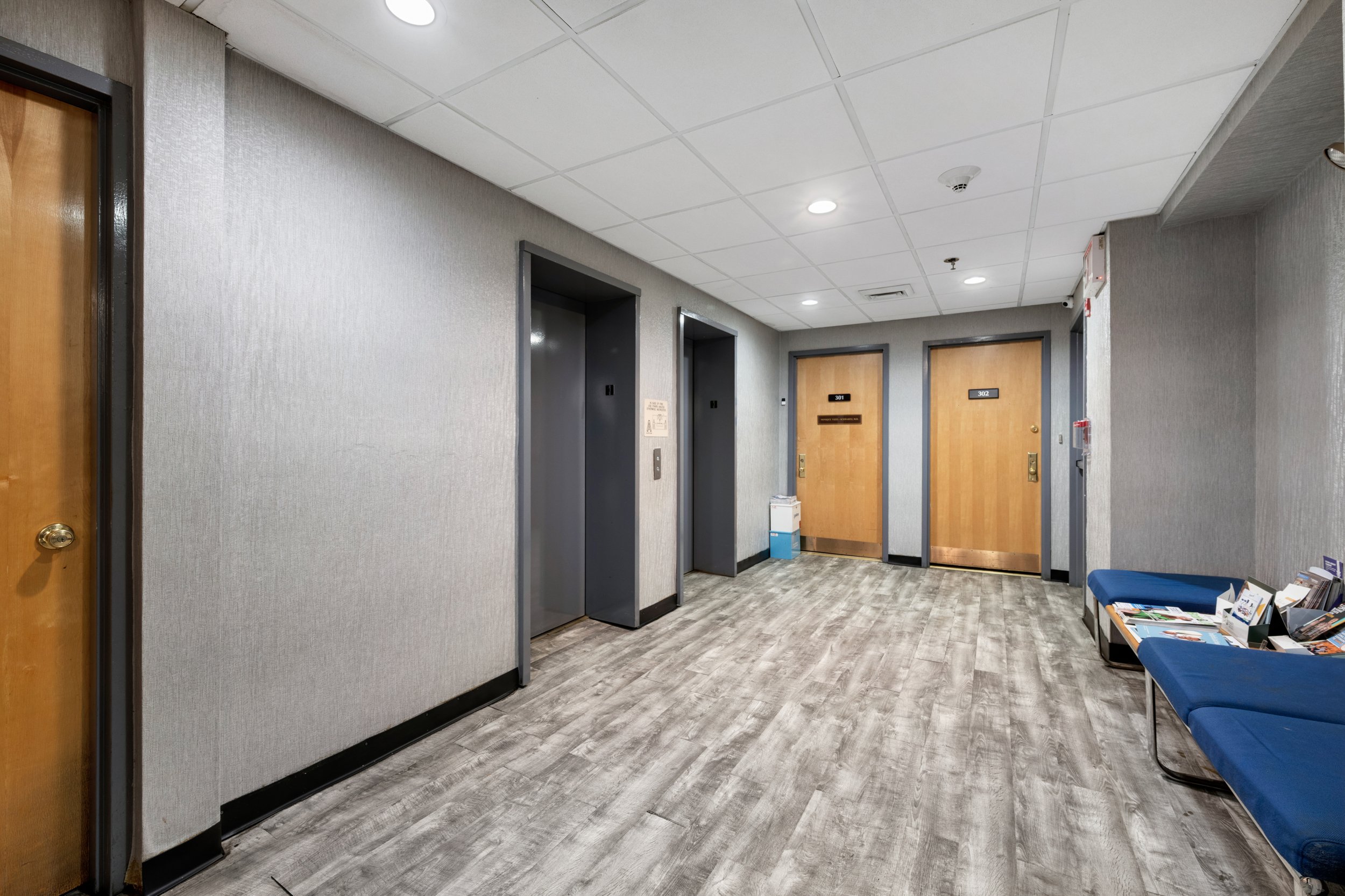 247 Third Third Floor Waiting.jpg