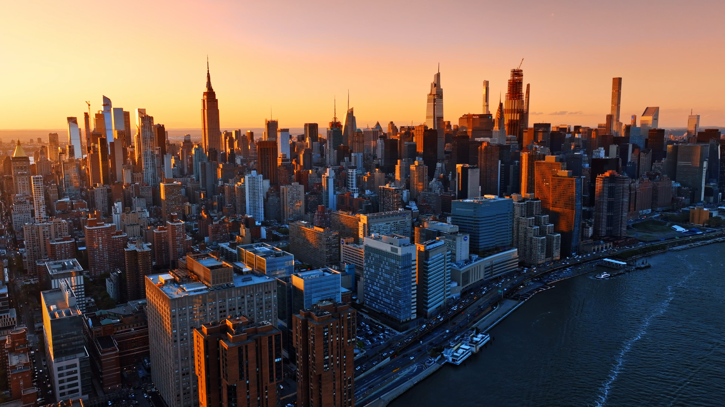 NYC Skyline Still.png