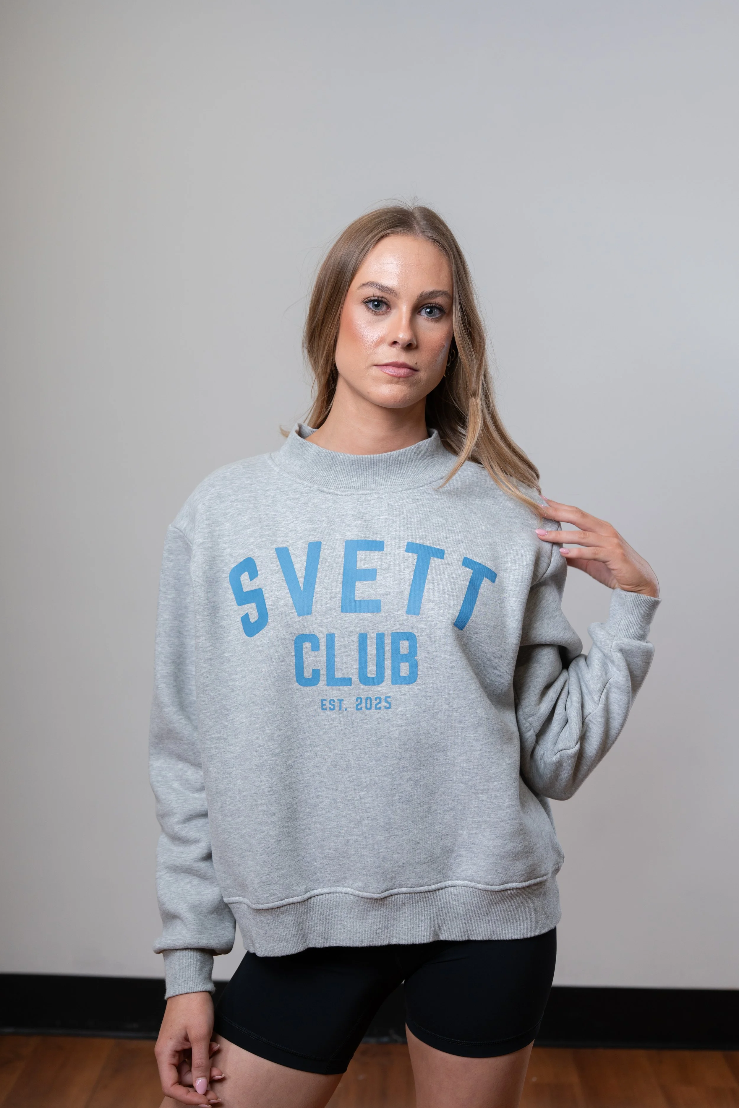 Mock-Neck Crew Svett Shirt
