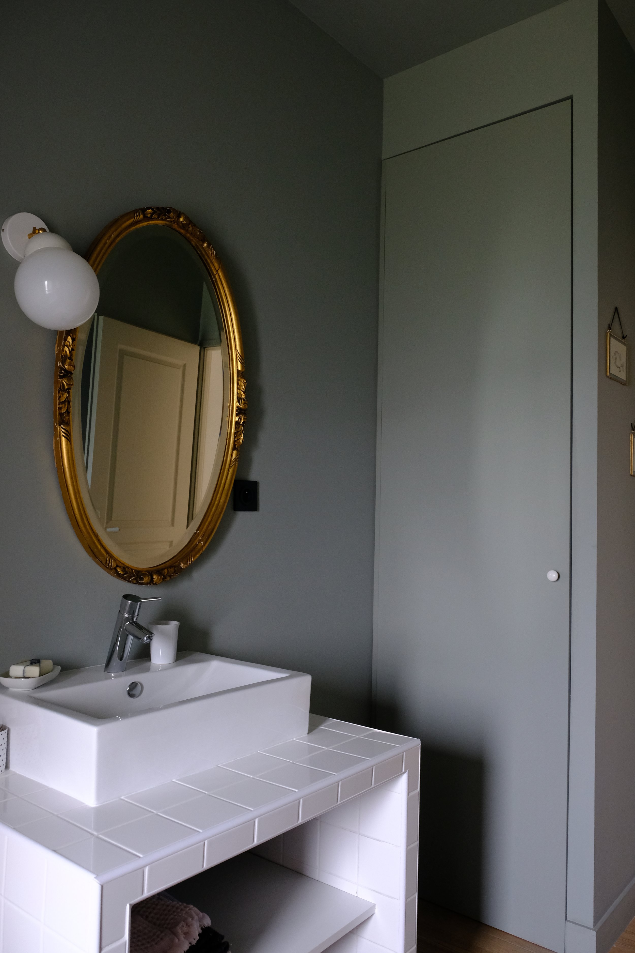 CHAMBRE SDB AMIS2.JPG