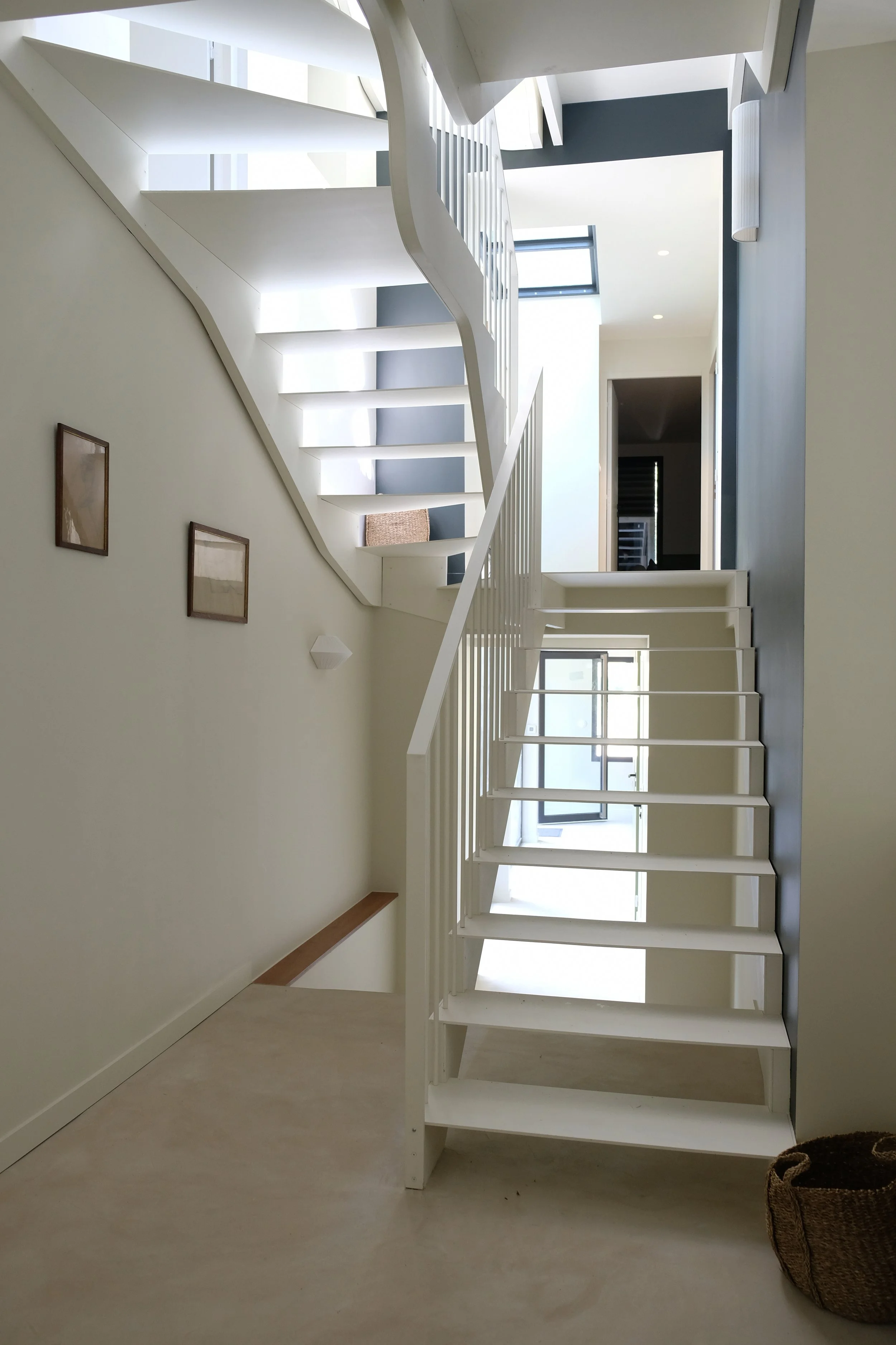 ESCALIER20.JPG