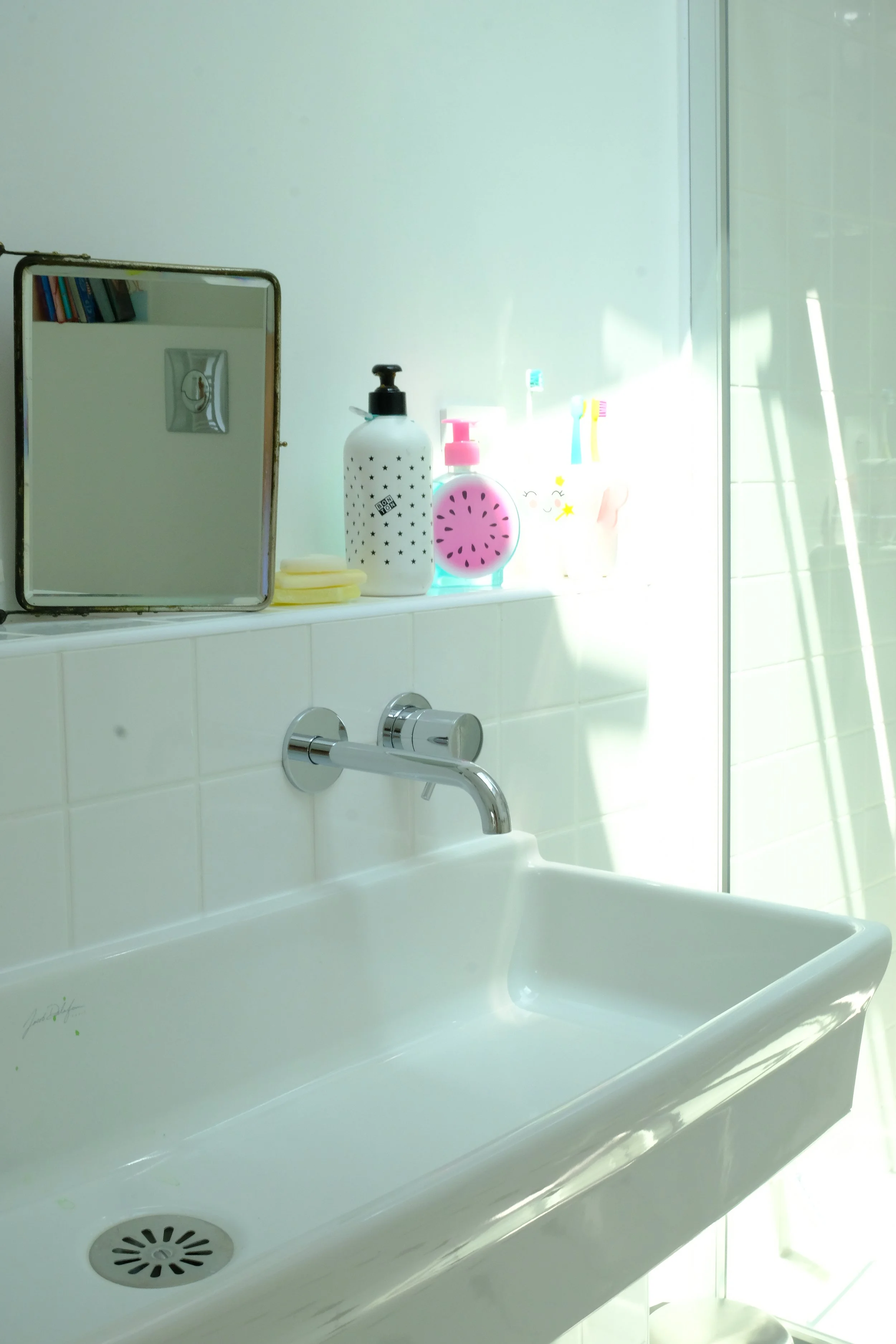 CHAMBRE ENFANT SDB4.JPG