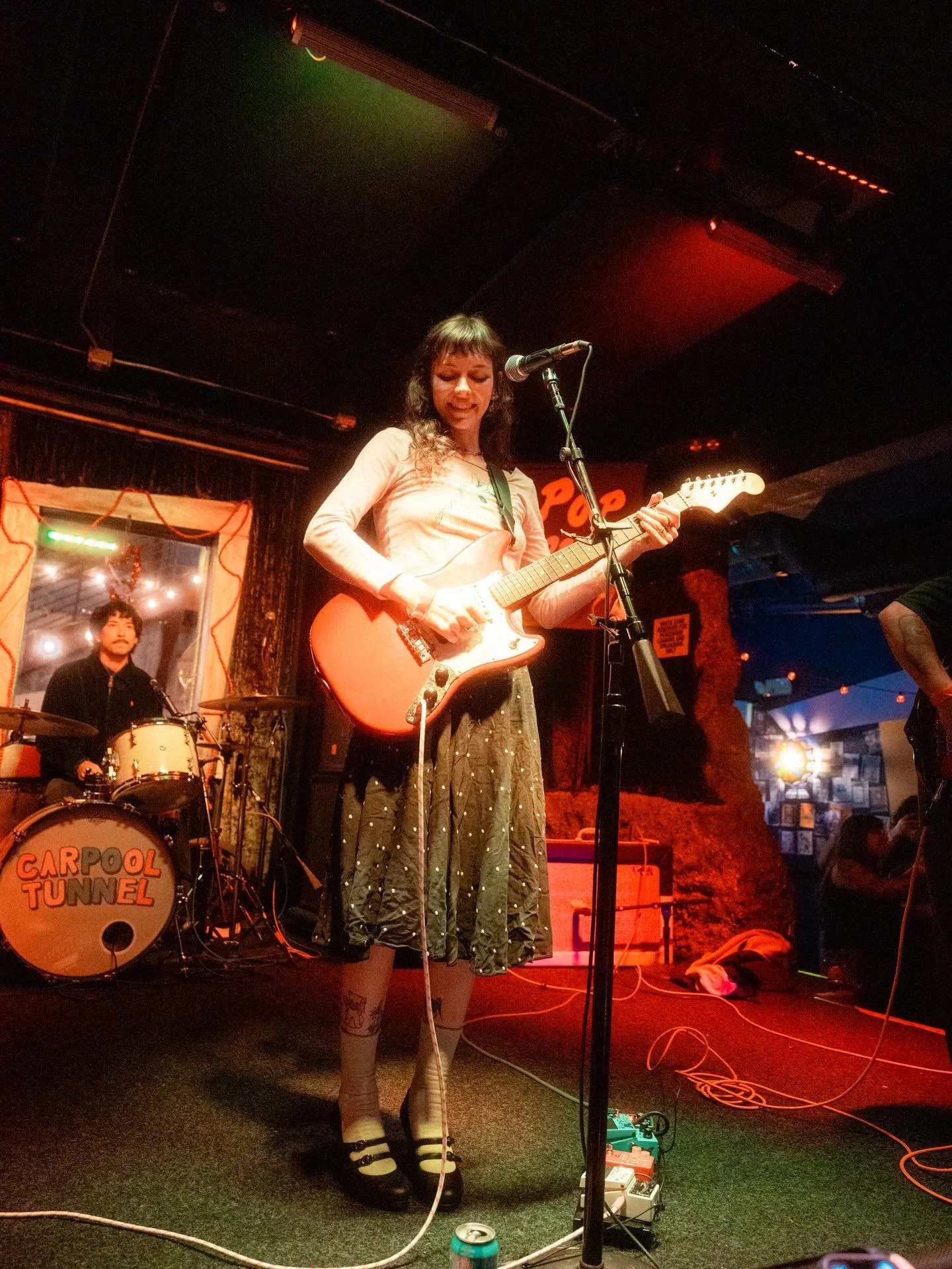 bay we 🩷 u!! thanks for havin us @carpooltunnel &amp; @noisepop 🌷🍰💋 thanks @shotbytrevor for the pics!! also say hi to my new lil baby girl 🥹