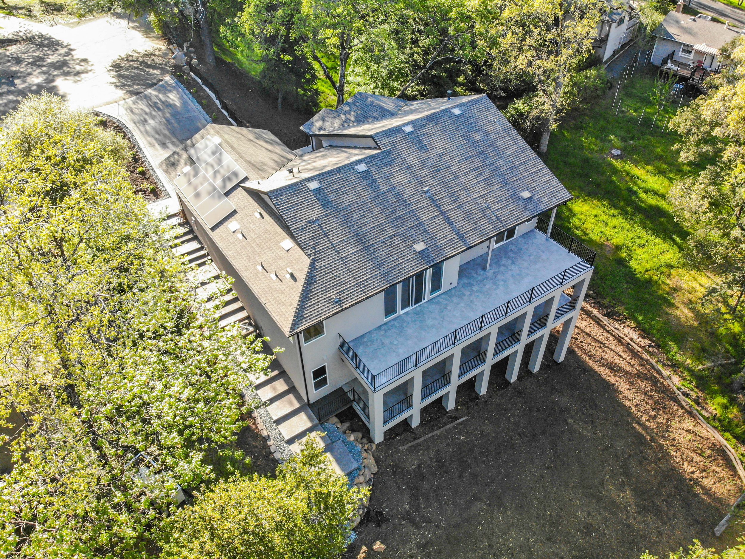 An image of The Float House.