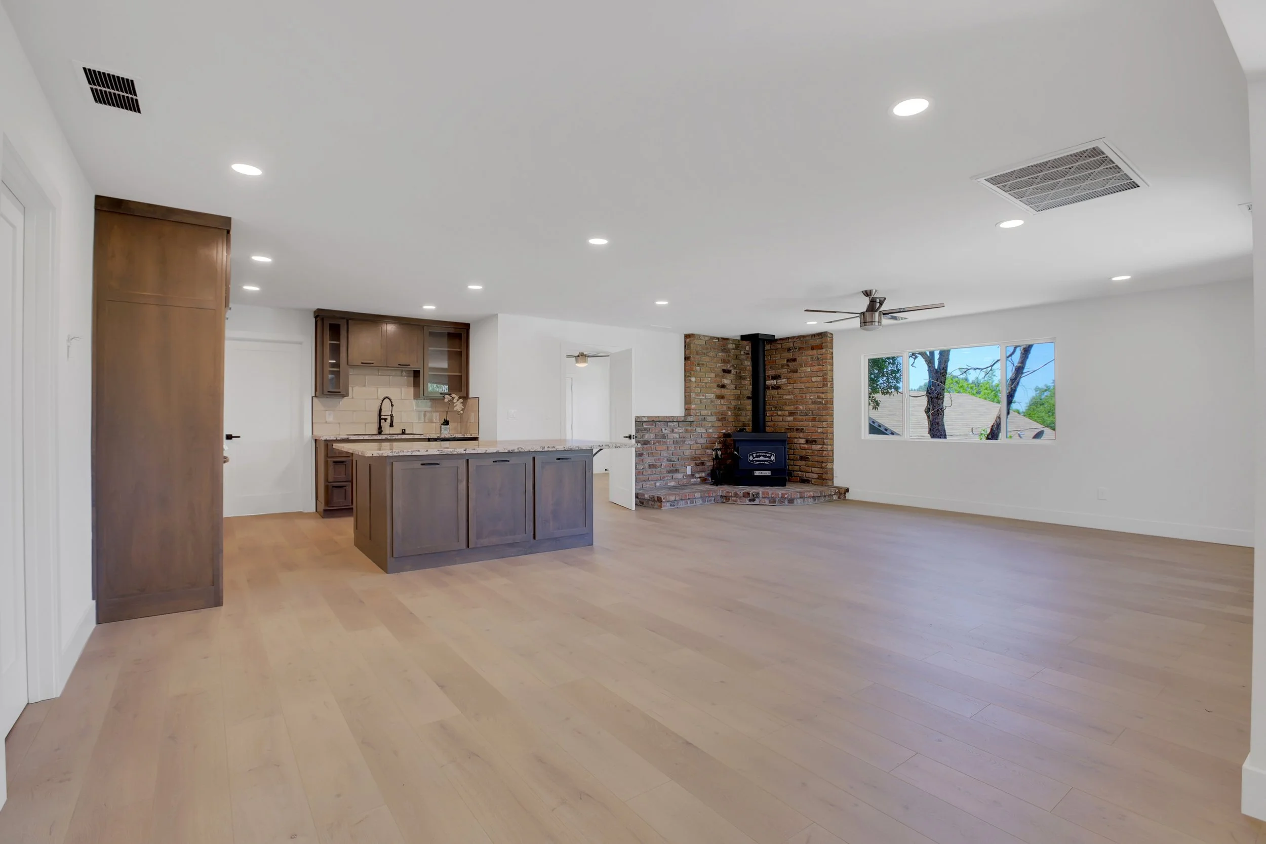 An image of The Float House.