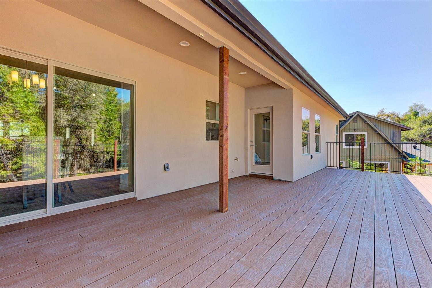 An image of the Float House.